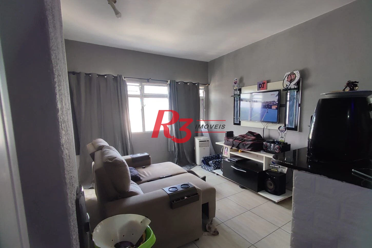 Apartamento com 1 dormitório à venda, 35 m² por R$ 299.999,00 - Ilha Porchat - São Vicente/SP