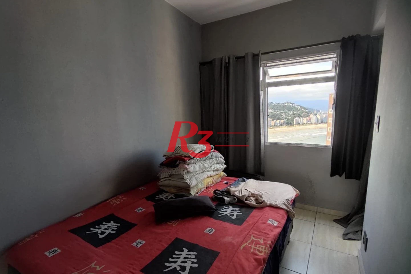 Apartamento com 1 dormitório à venda, 35 m² por R$ 299.999,00 - Ilha Porchat - São Vicente/SP