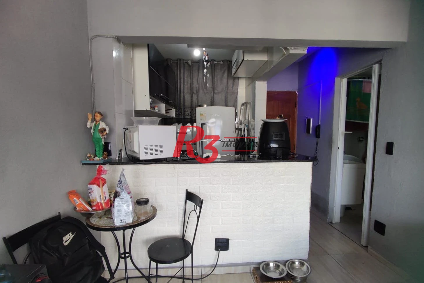 Apartamento com 1 dormitório à venda, 35 m² por R$ 299.999,00 - Ilha Porchat - São Vicente/SP