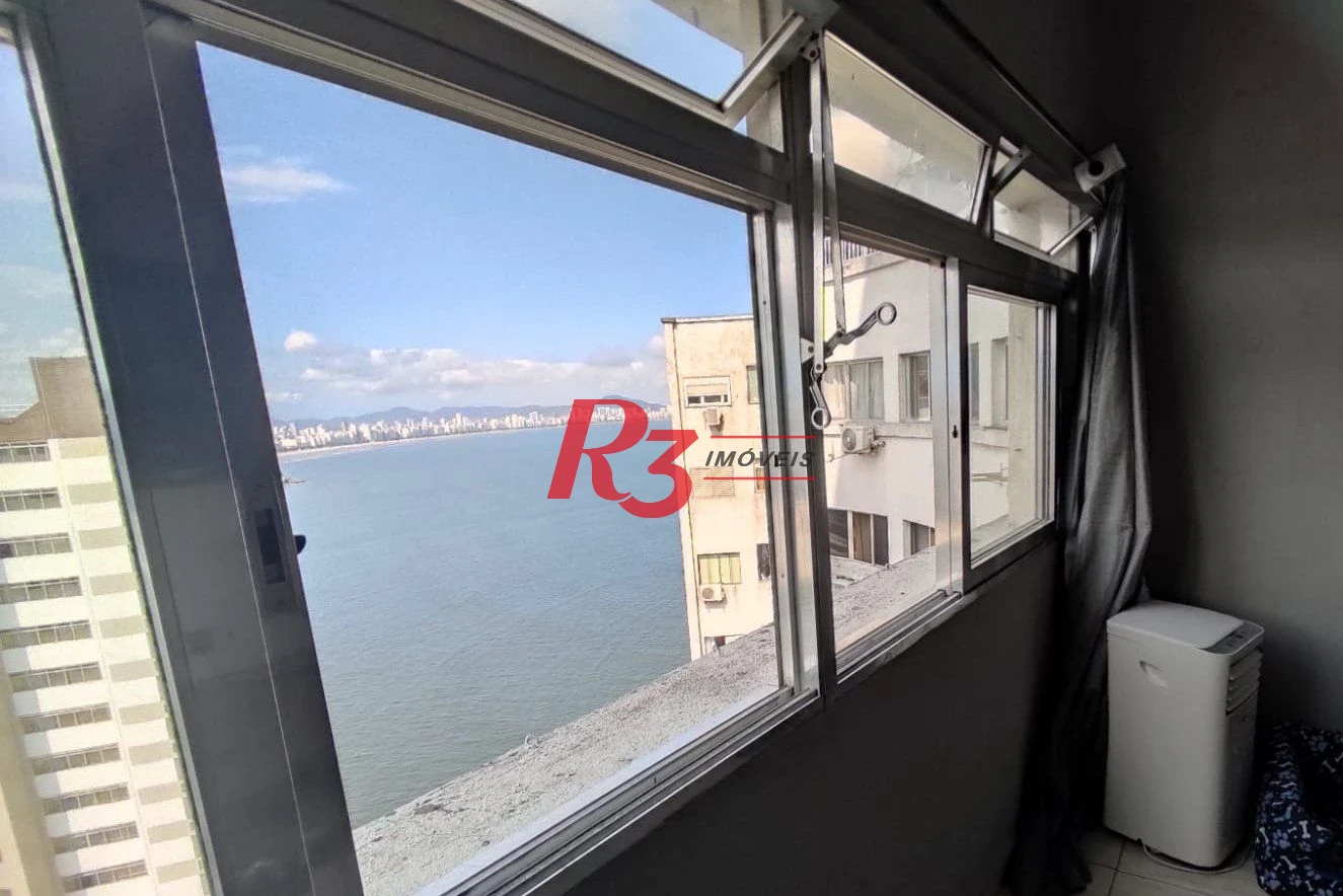 Apartamento com 1 dormitório à venda, 35 m² por R$ 299.999,00 - Ilha Porchat - São Vicente/SP