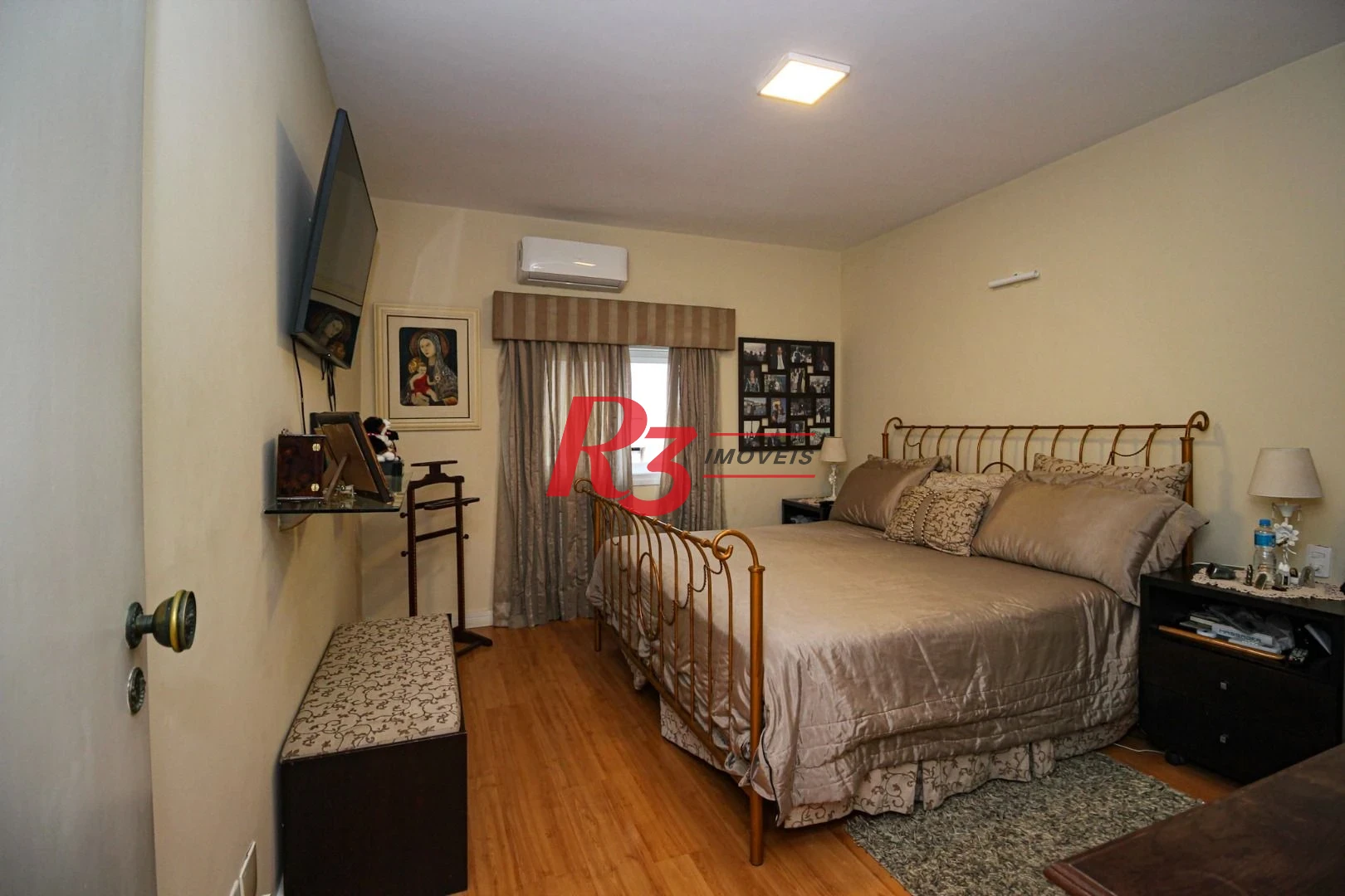 Apartamento com 4 dormitórios à venda, 335 m² por R$ 1.840.000,00 - Boqueirão - Santos/SP