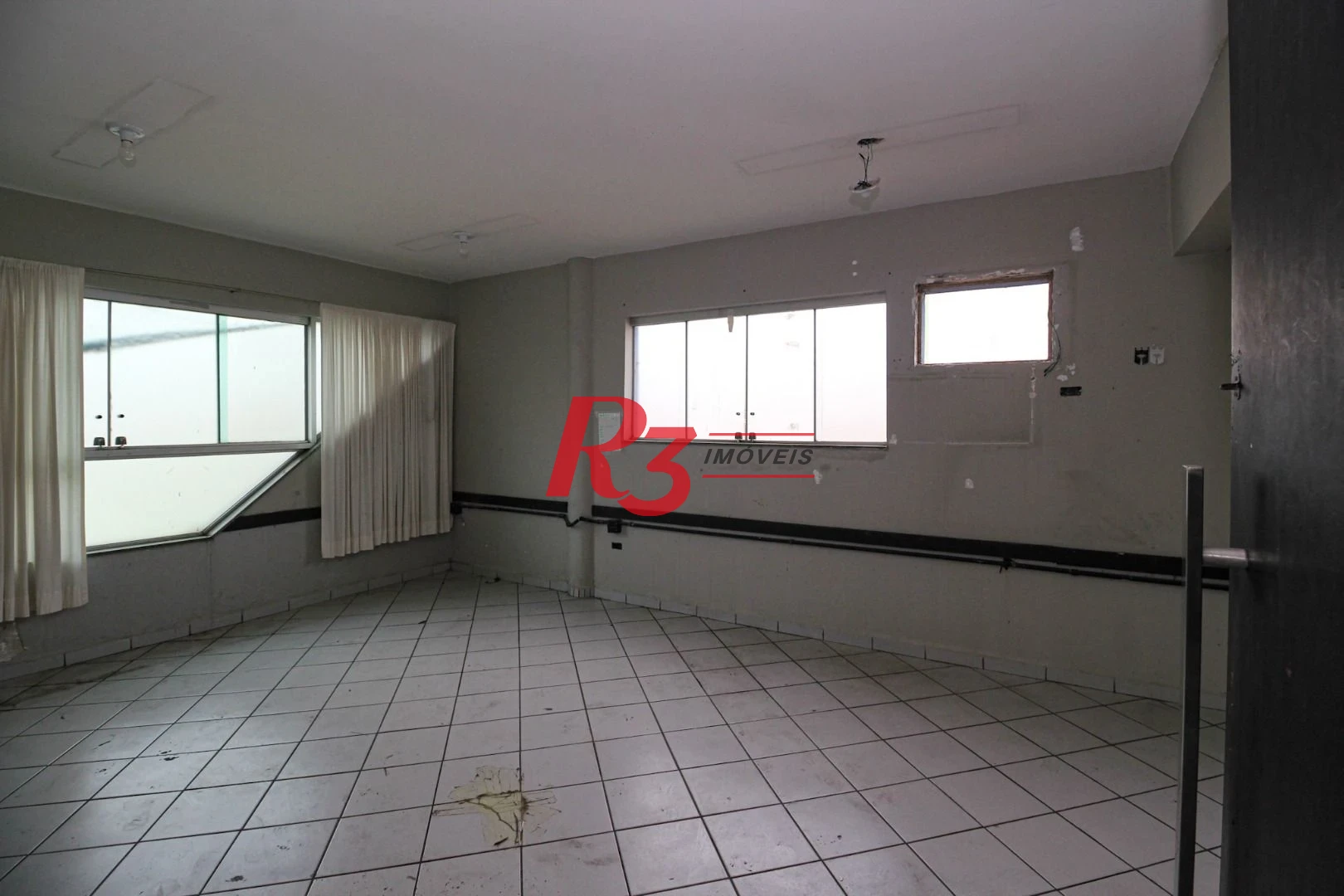 Prédio para alugar, 746 m² por R$ 30.000,02/mês - Boqueirão - Santos/SP