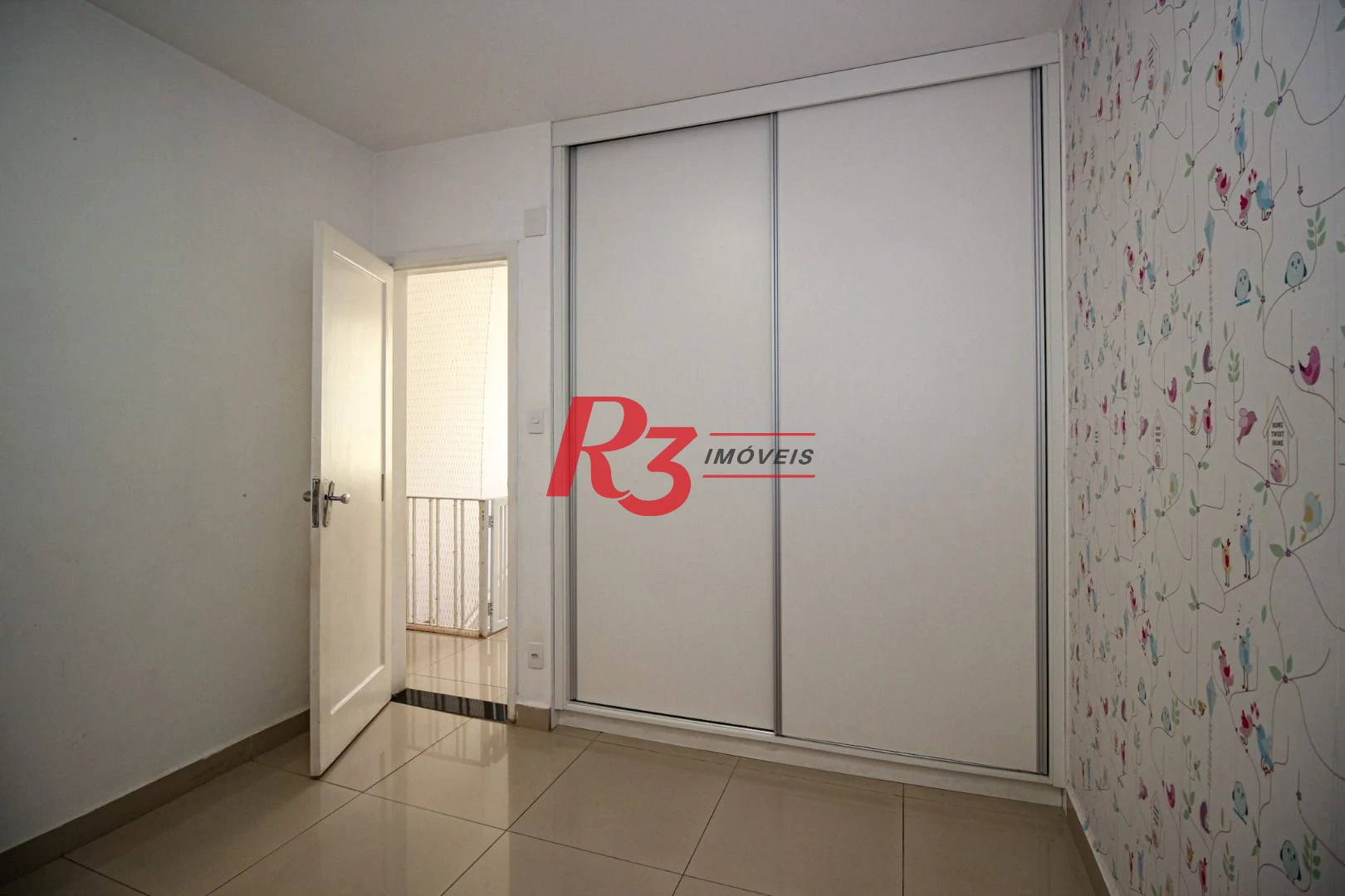 Raridade! Sobrado de esquina para locação comercial na Ponta da Praia, com 156 m², 5 vagas, potencial enorme!! Oportunidade de verdade!!!