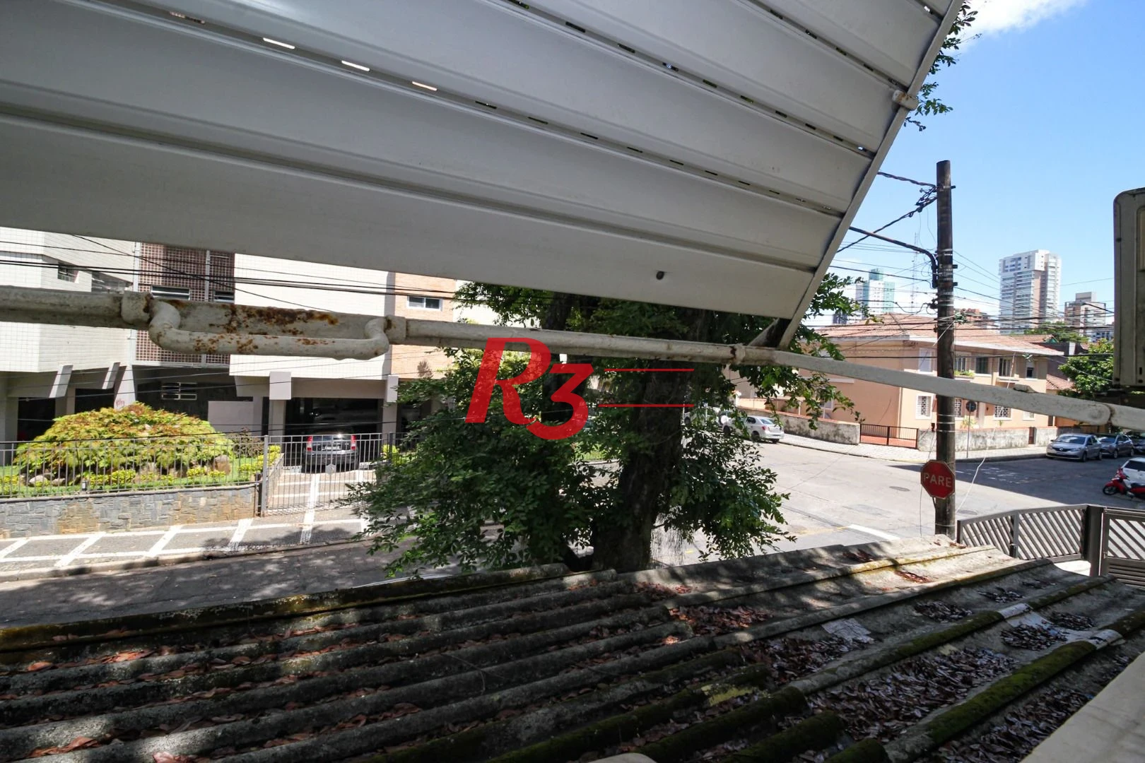 Raridade! Sobrado de esquina para locação comercial na Ponta da Praia, com 156 m², 5 vagas, potencial enorme!! Oportunidade de verdade!!!