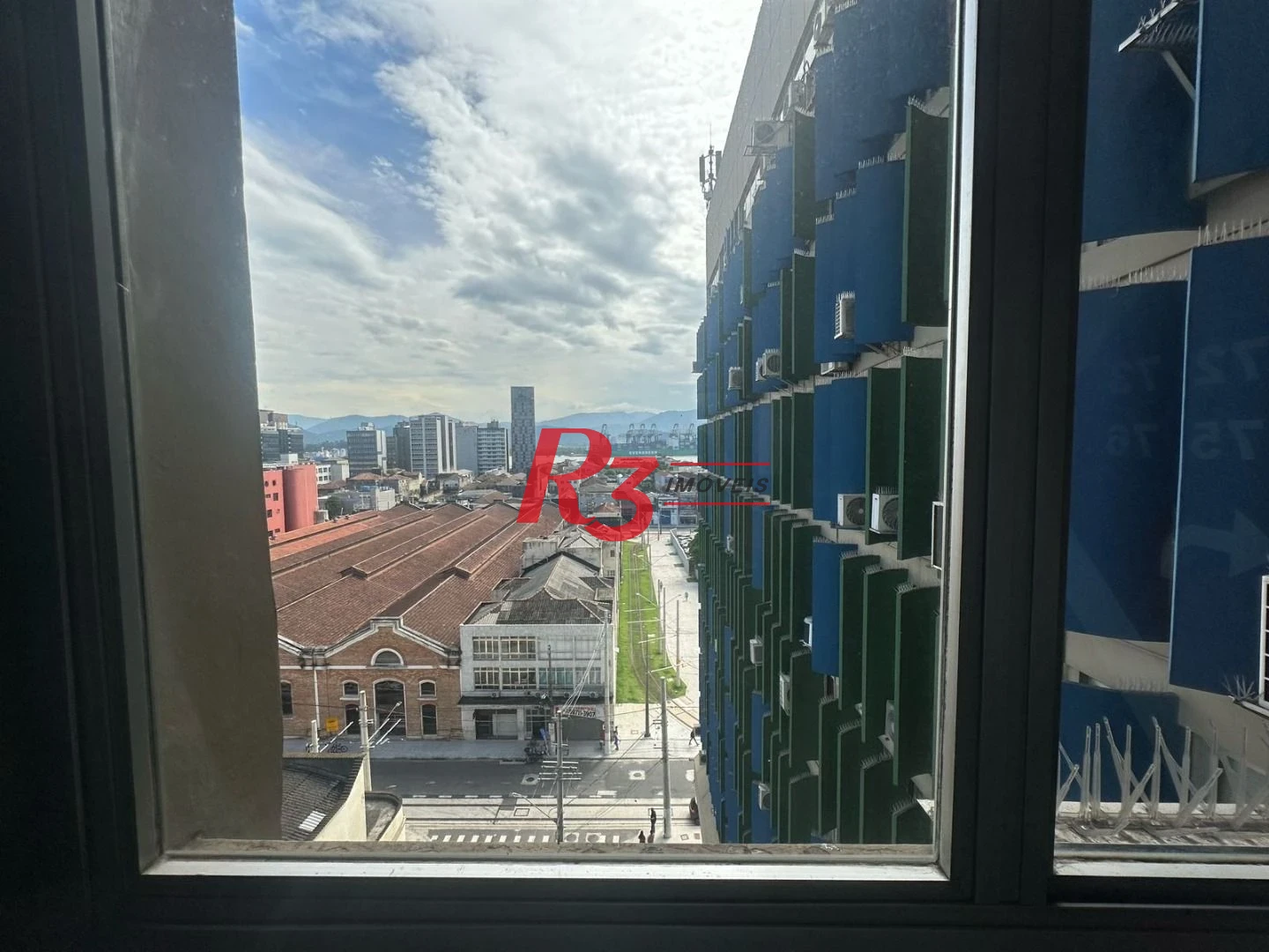 Sala para alugar, 110 m² por R$ 3.000,00/mês - Centro - Santos/SP