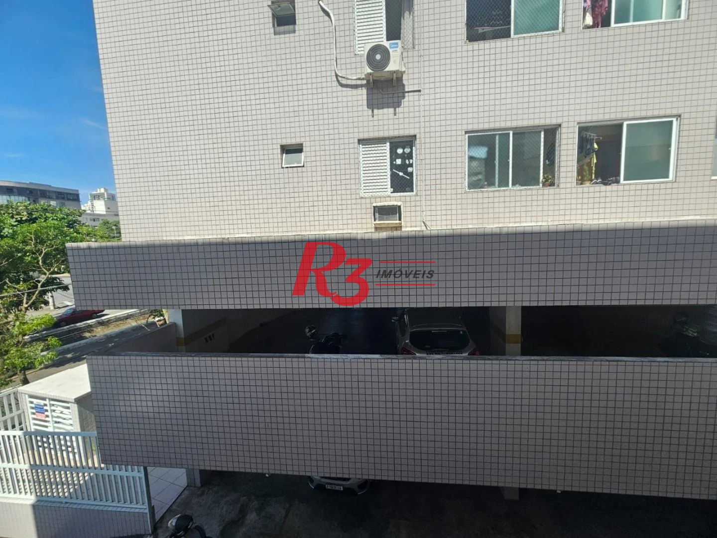 Apartamento á venda todo Reformado 2 dormitórios 1 suíte 1vg  Ponta da Praia