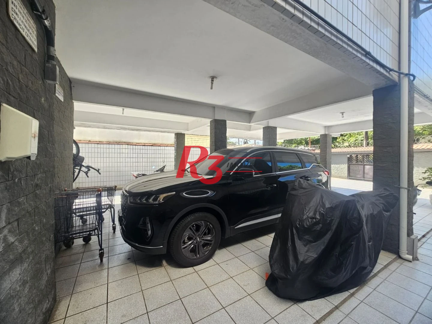 Apartamento á venda todo Reformado 2 dormitórios 1 suíte 1vg  Ponta da Praia
