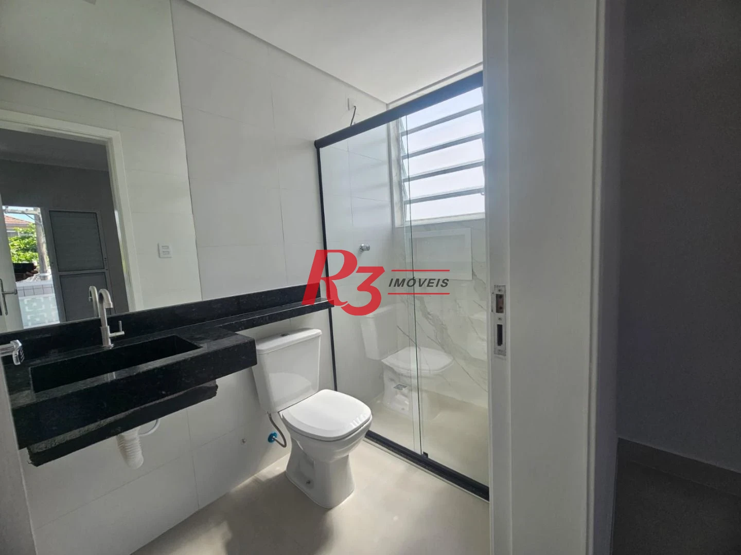 Apartamento á venda todo Reformado 2 dormitórios 1 suíte 1vg  Ponta da Praia
