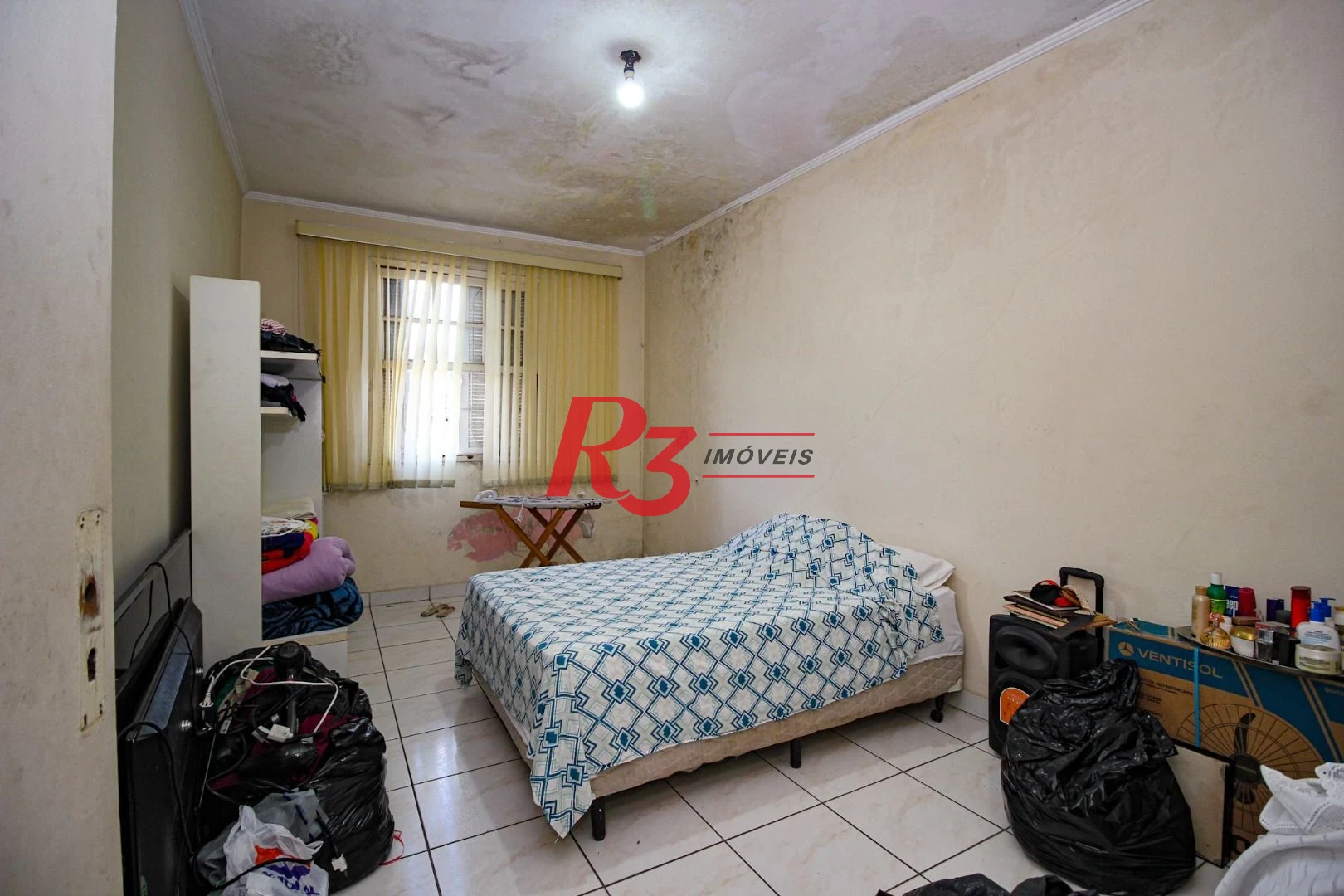 Casa sobreposta alta, à venda, 150 m², Santos SP