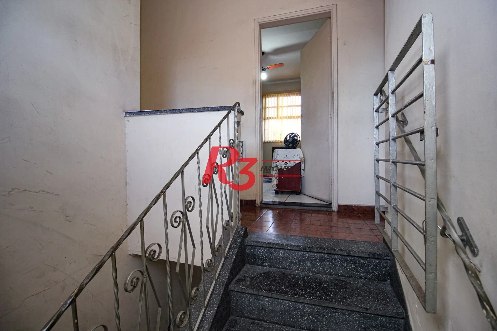 Casa sobreposta alta, à venda, 150 m², Santos SP