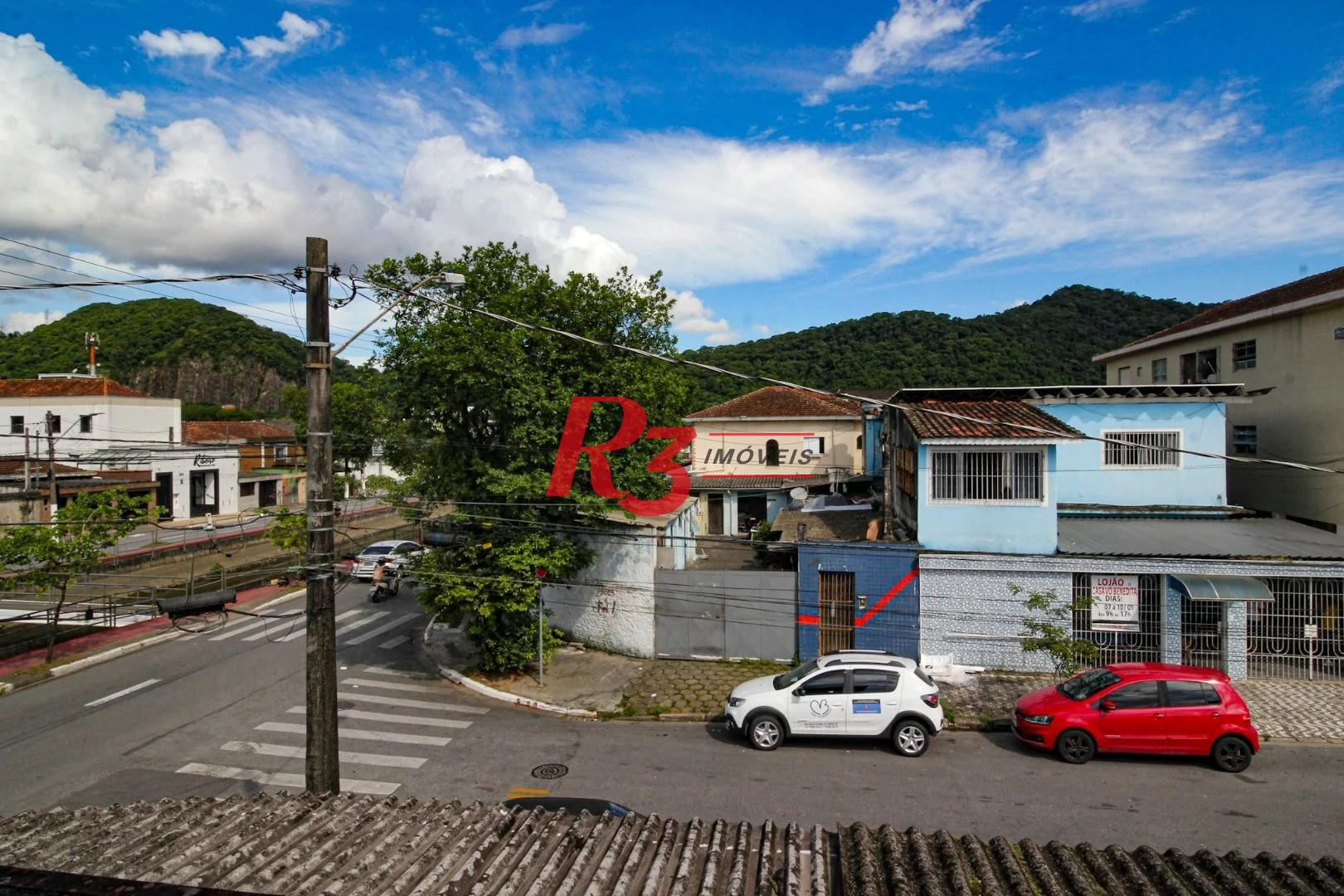 Casa sobreposta alta, à venda, 150 m², Santos SP