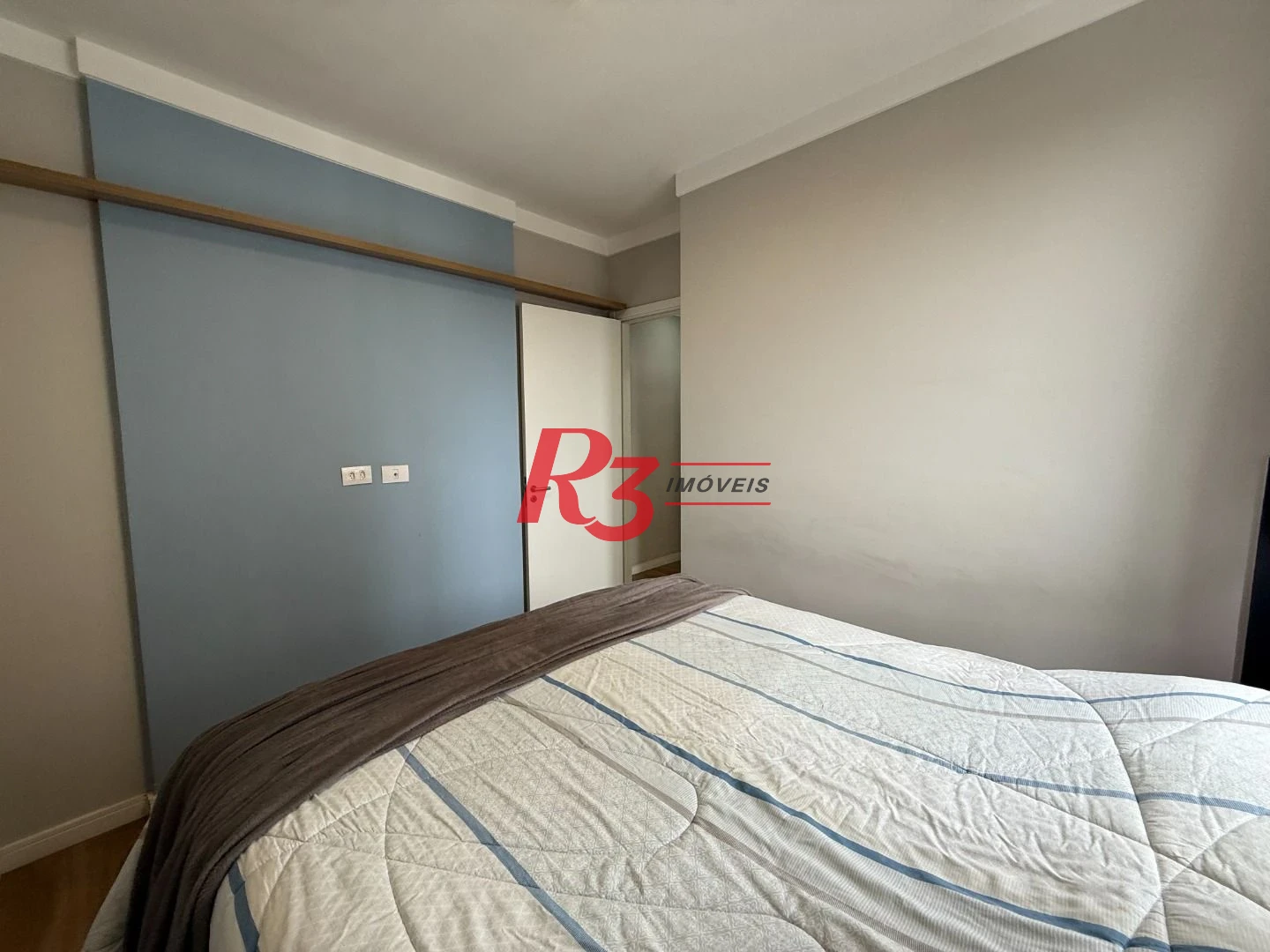 Apartamento com 2 dormitórios à venda, 45 m² por R$ 300.000,00 - Castelo - Santos/SP