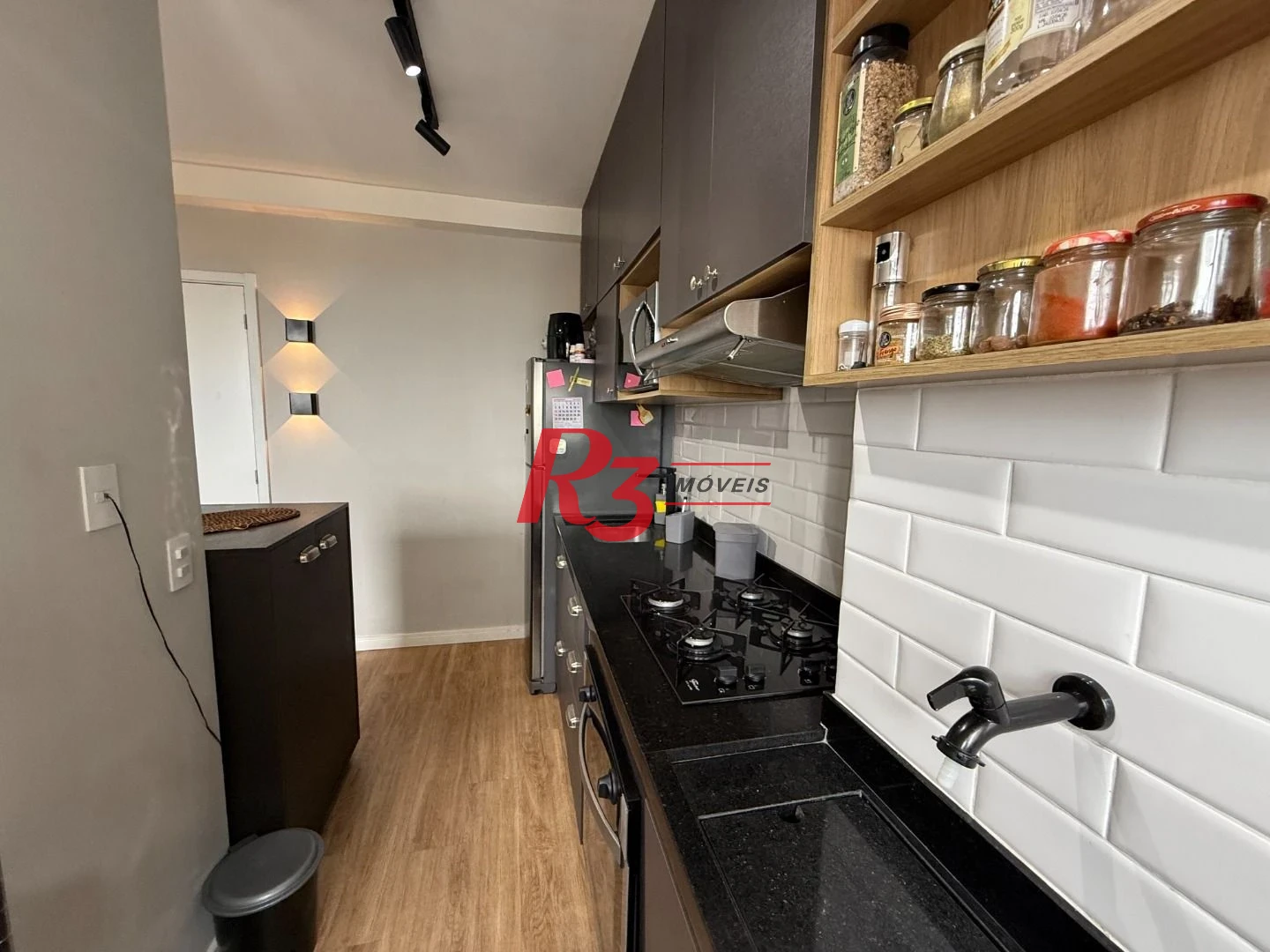 Apartamento com 2 dormitórios à venda, 45 m² por R$ 300.000,00 - Castelo - Santos/SP