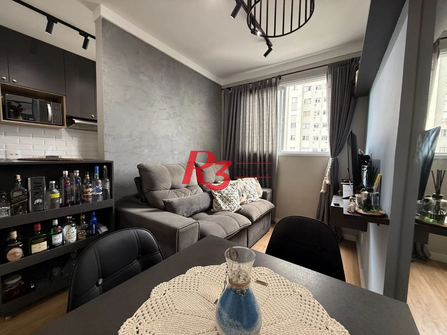 Apartamento com 2 dormitórios à venda, 45 m² por R$ 300.000,00 - Castelo - Santos/SP