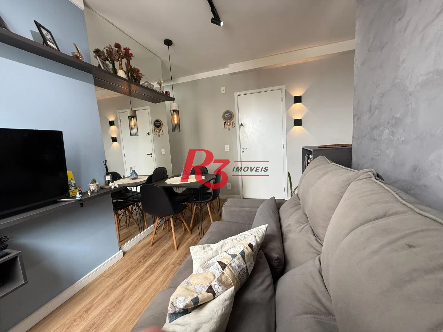 Apartamento com 2 dormitórios à venda, 45 m² por R$ 300.000,00 - Castelo - Santos/SP