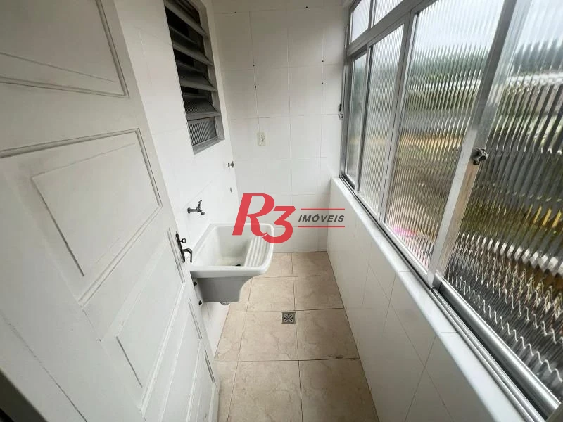 Apartamento com 2 dormitórios à venda, 65 m² por R$ 300.000,00 - Vila Belmiro - Santos/SP