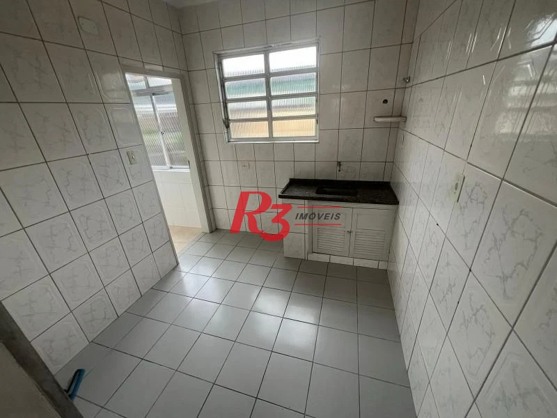 Apartamento com 2 dormitórios à venda, 65 m² por R$ 300.000,00 - Vila Belmiro - Santos/SP