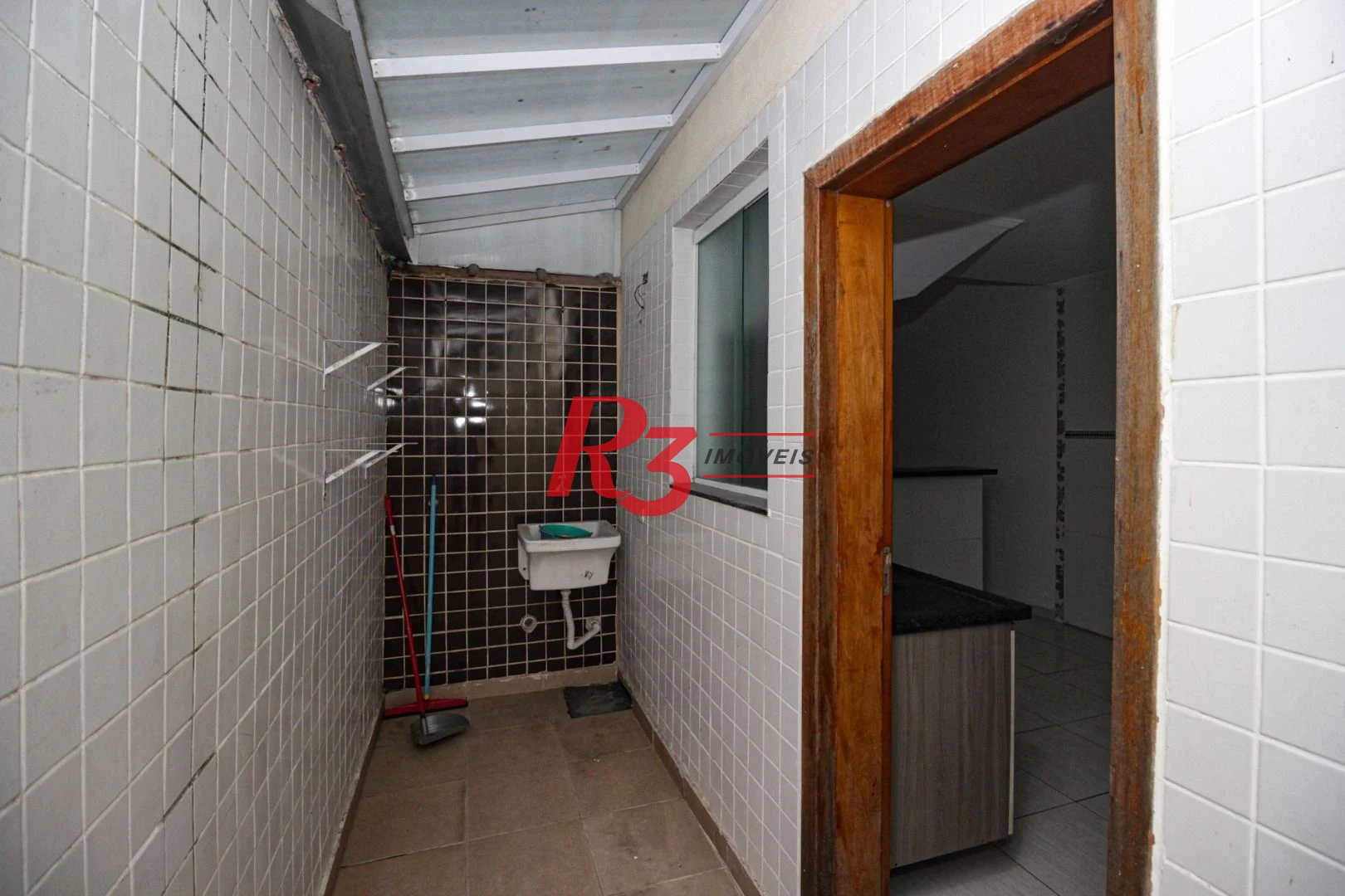 Casa com 3 dormitórios à venda, 75 m² por R$ 500.000,00 - Marapé - Santos/SP