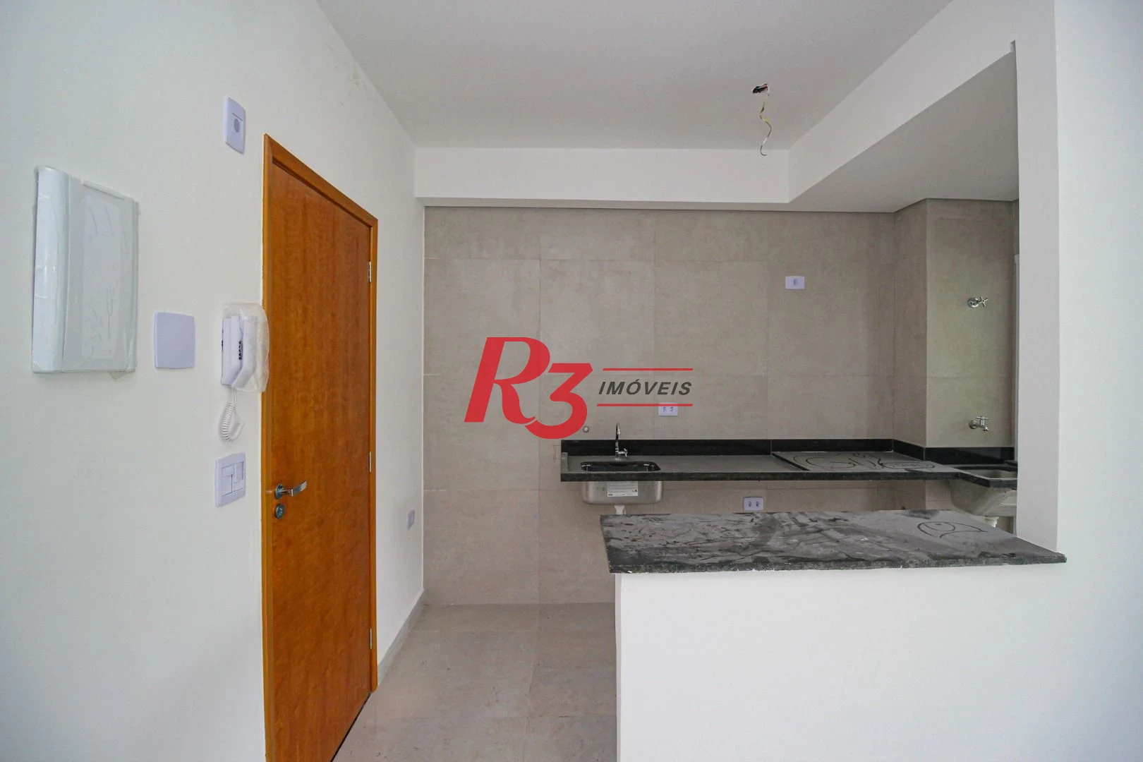 Apartamento com 2 dormitórios à venda, 55 m² por R$ 480.000,00 - Marapé - Santos/SP