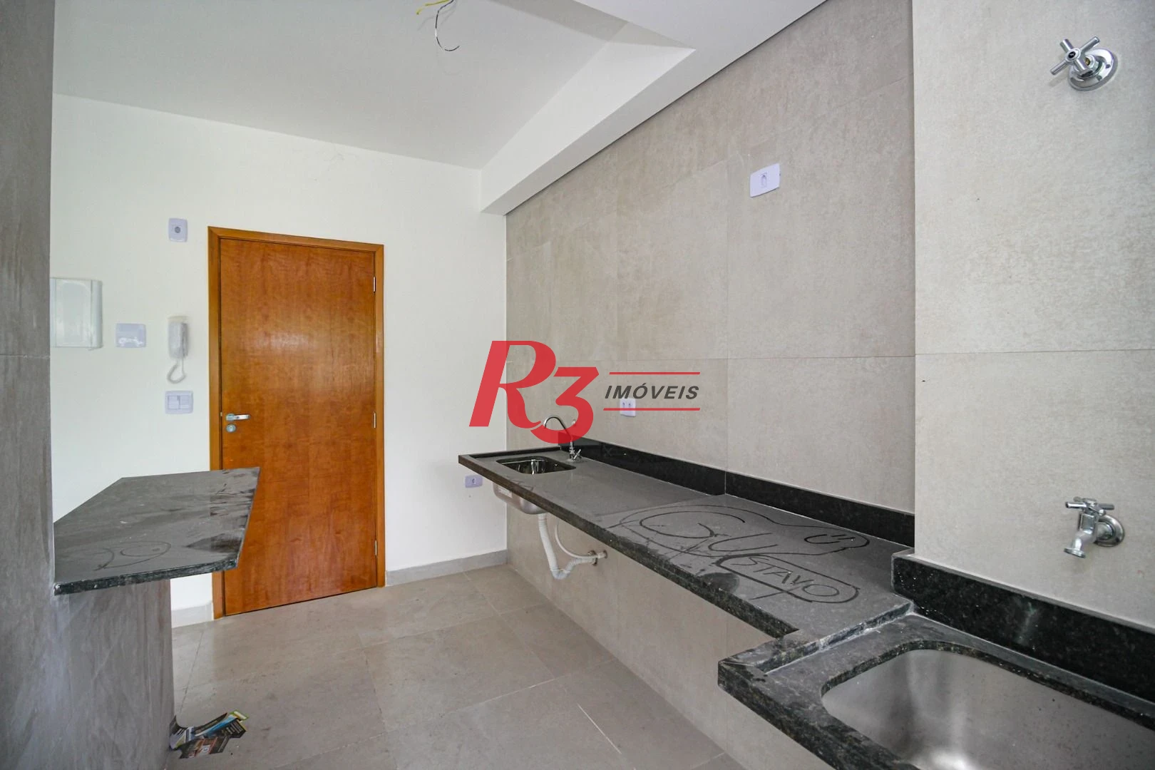 Apartamento com 2 dormitórios à venda, 55 m² por R$ 480.000,00 - Marapé - Santos/SP