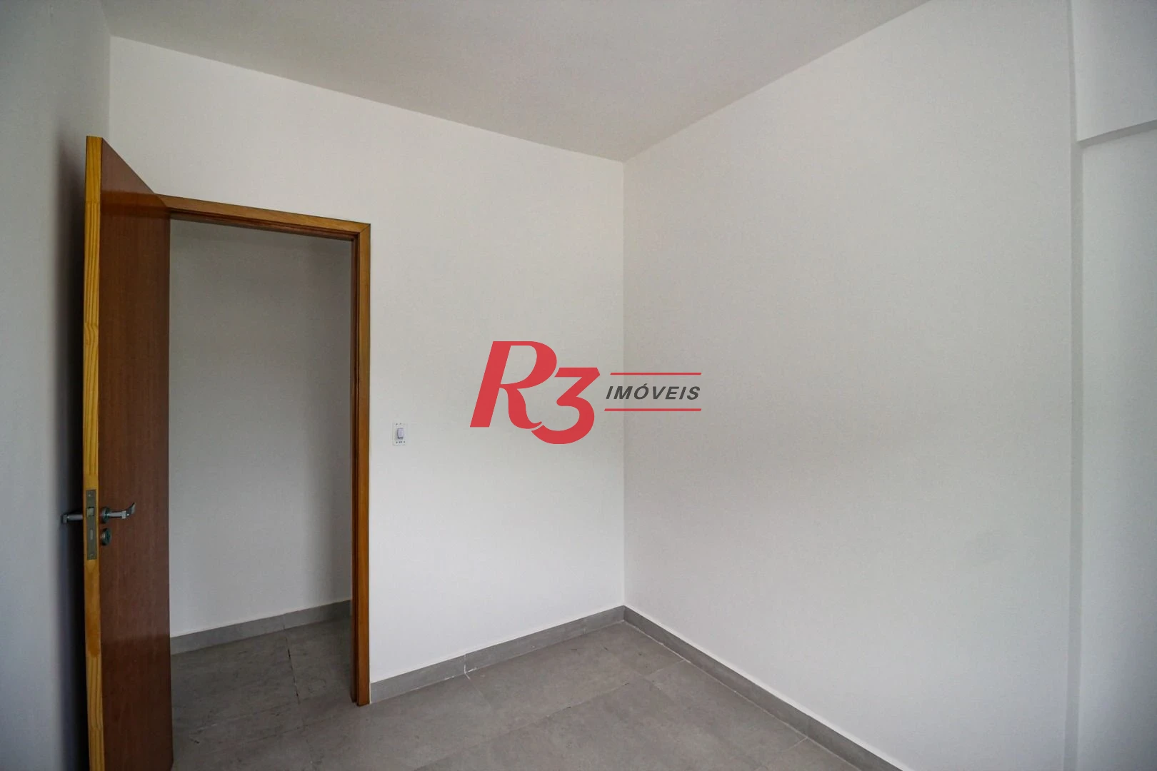 Apartamento com 2 dormitórios à venda, 55 m² por R$ 480.000,00 - Marapé - Santos/SP