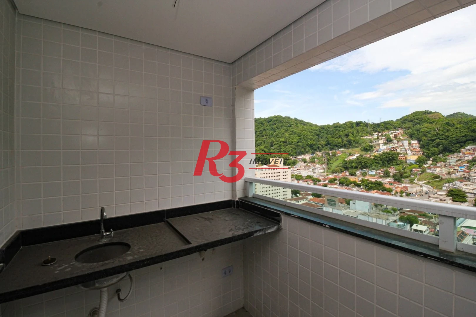 Apartamento com 2 dormitórios à venda, 55 m² por R$ 480.000,00 - Marapé - Santos/SP