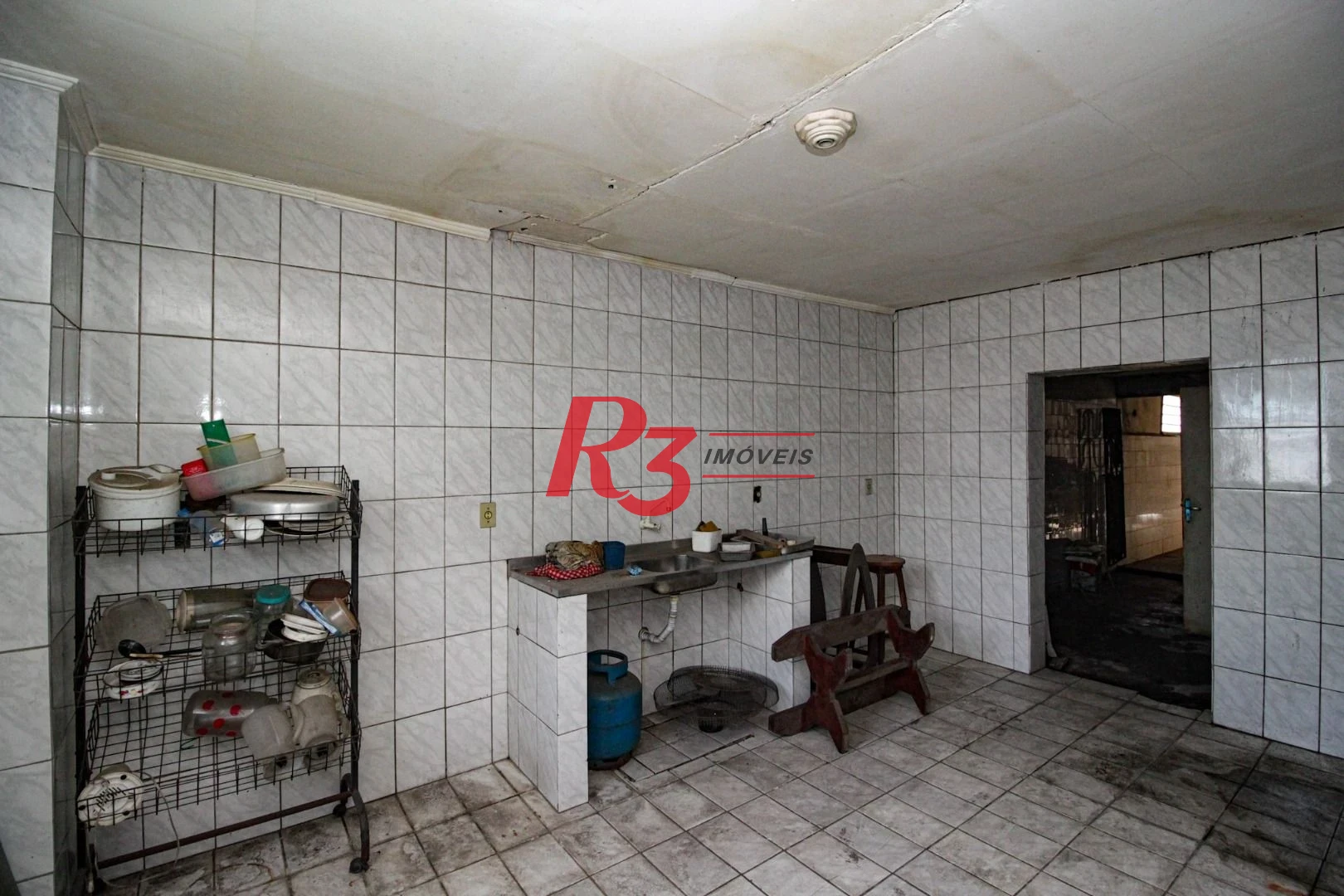 Loja de esquina á venda, região