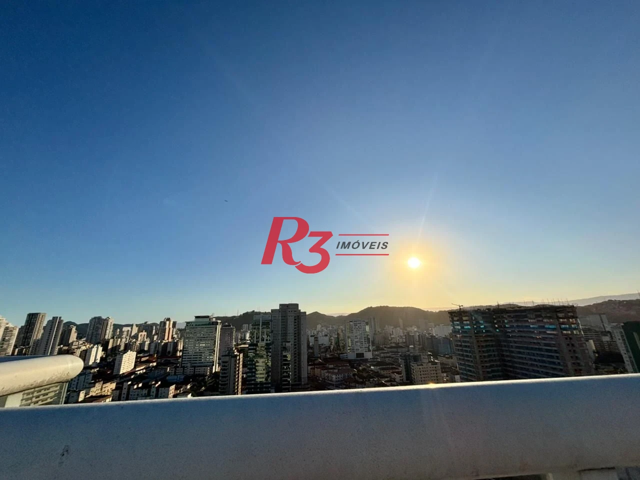 Apartamento com 3 dormitórios à venda, 81 m² por R$ 980.000,00 - Boqueirão - Santos/SP