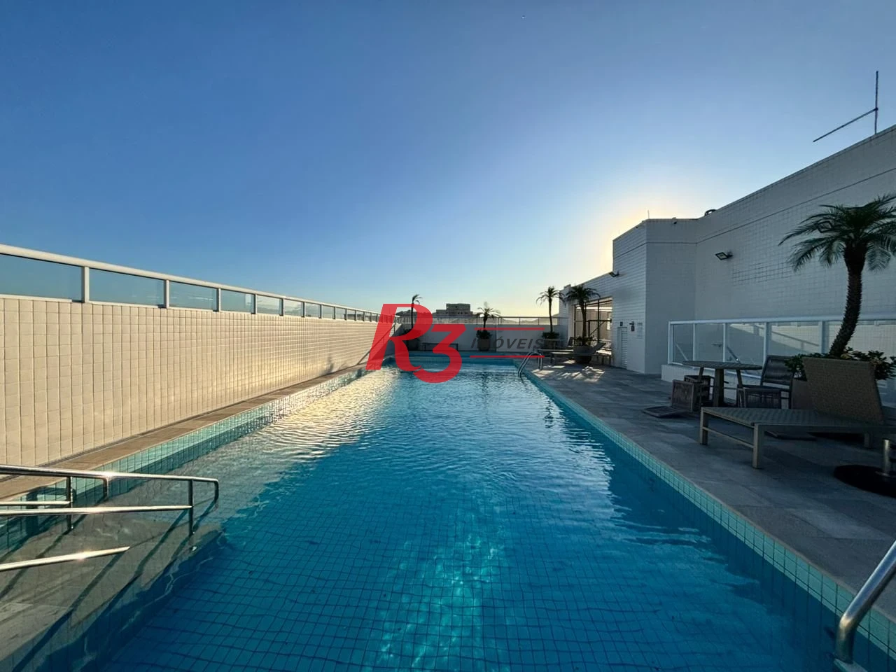 Apartamento com 3 dormitórios à venda, 81 m² por R$ 980.000,00 - Boqueirão - Santos/SP