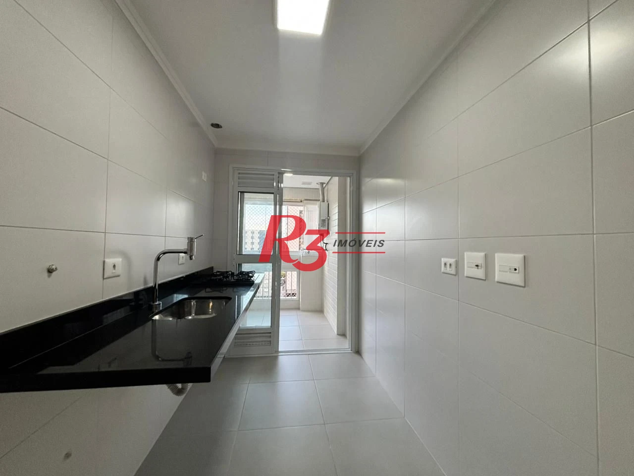 Apartamento com 3 dormitórios à venda, 81 m² por R$ 980.000,00 - Boqueirão - Santos/SP