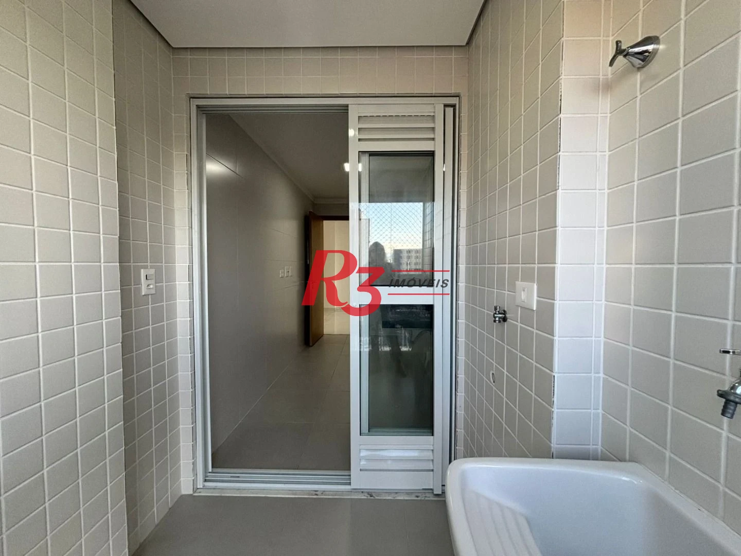 Apartamento com 3 dormitórios à venda, 81 m² por R$ 980.000,00 - Boqueirão - Santos/SP