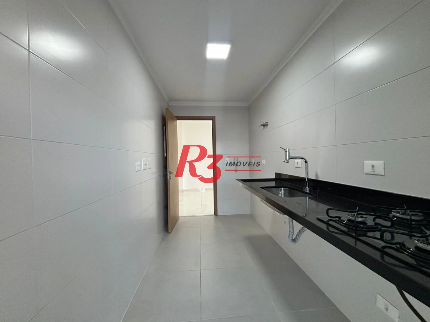 Apartamento com 3 dormitórios à venda, 81 m² por R$ 980.000,00 - Boqueirão - Santos/SP