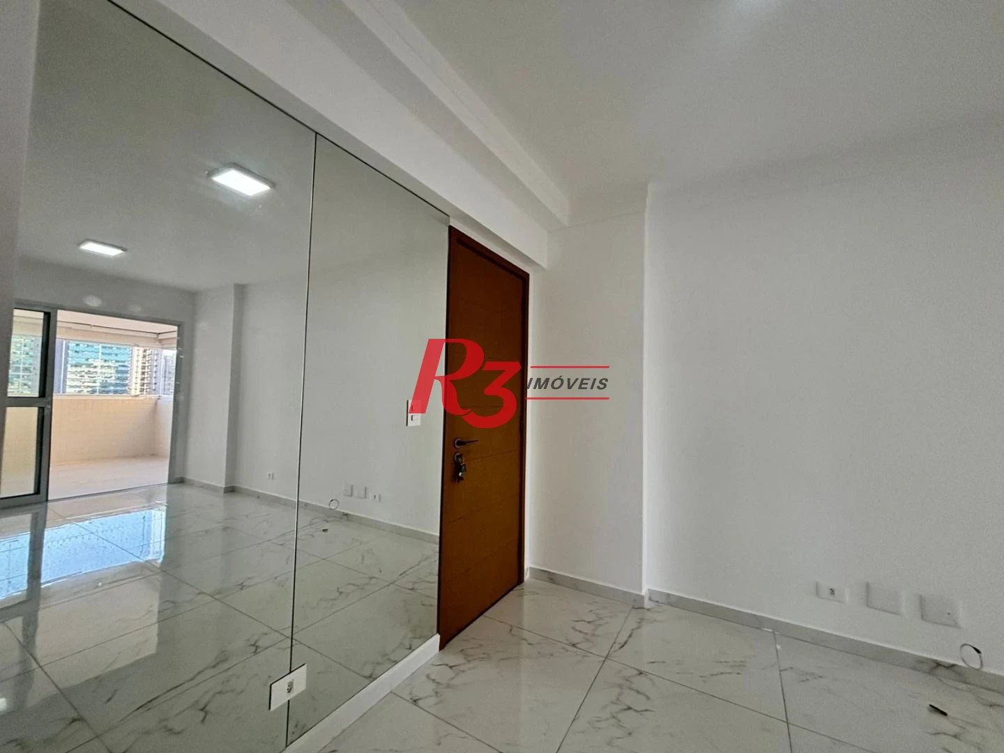 Apartamento com 3 dormitórios à venda, 81 m² por R$ 980.000,00 - Boqueirão - Santos/SP