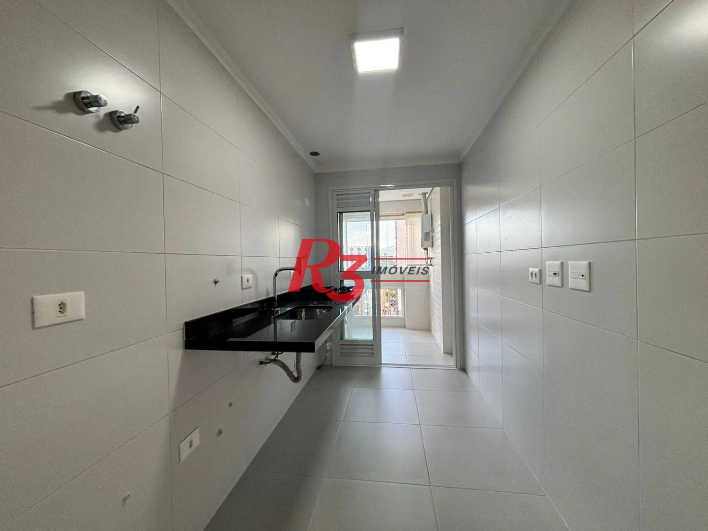 Apartamento com 3 dormitórios à venda, 81 m² por R$ 980.000,00 - Boqueirão - Santos/SP