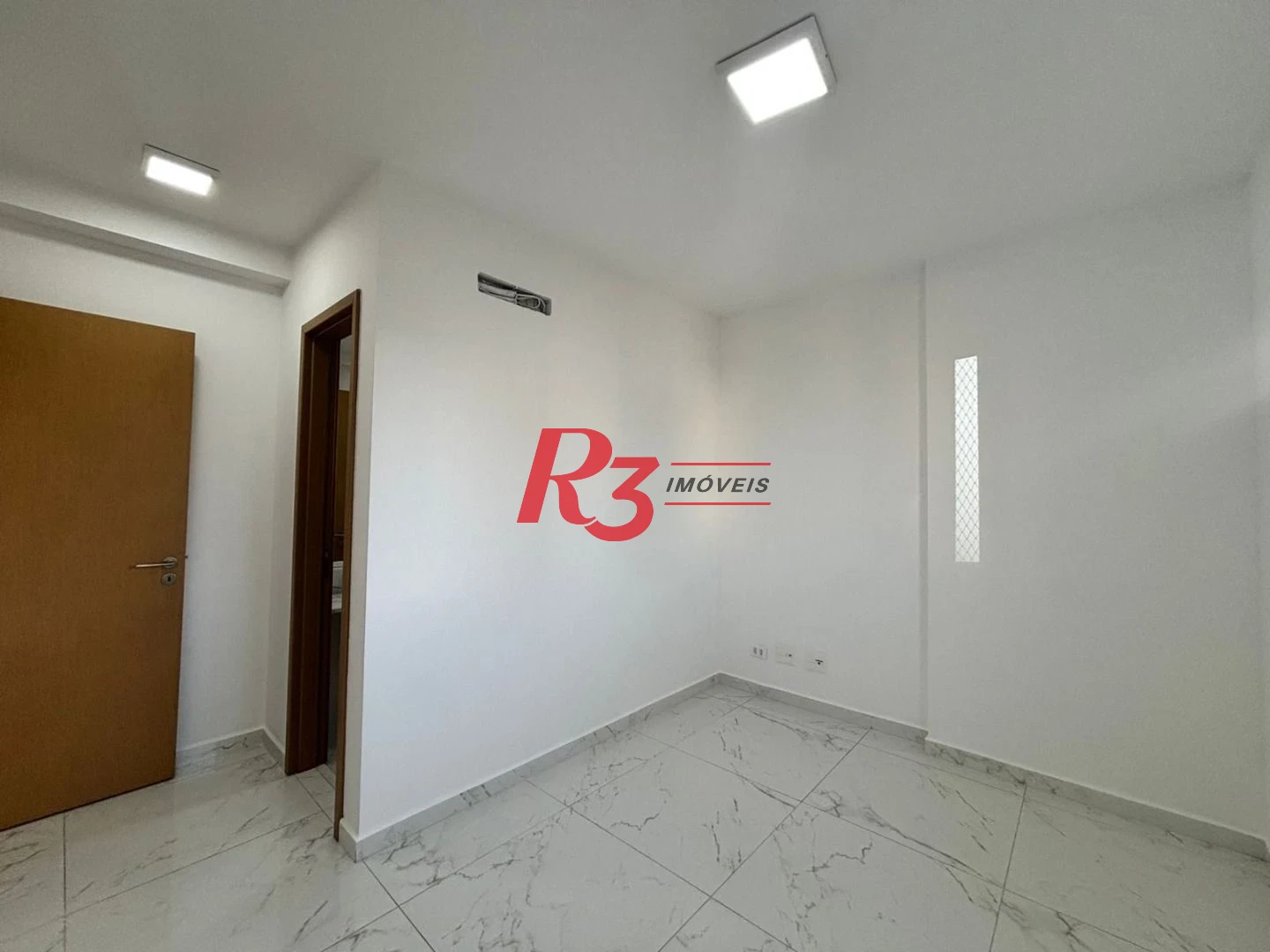 Apartamento com 3 dormitórios à venda, 81 m² por R$ 980.000,00 - Boqueirão - Santos/SP