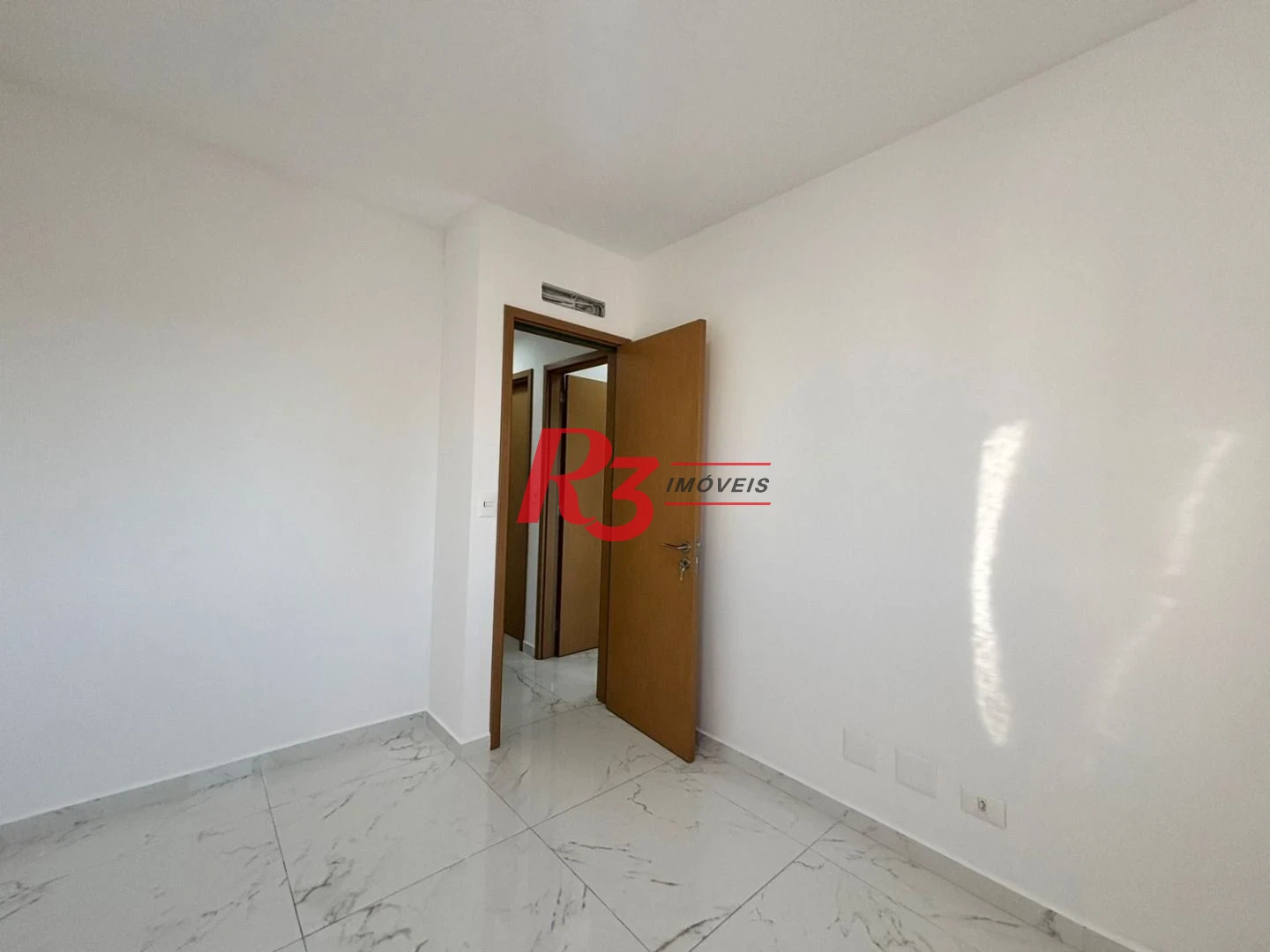 Apartamento com 3 dormitórios à venda, 81 m² por R$ 980.000,00 - Boqueirão - Santos/SP