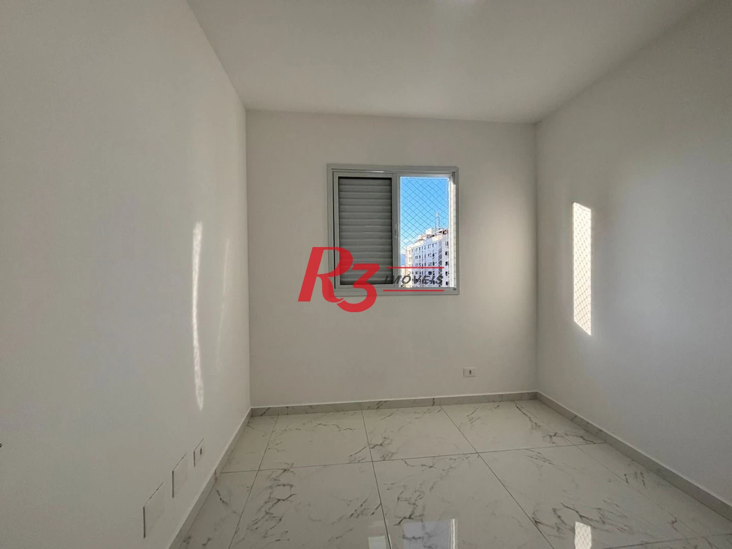 Apartamento com 3 dormitórios à venda, 81 m² por R$ 980.000,00 - Boqueirão - Santos/SP