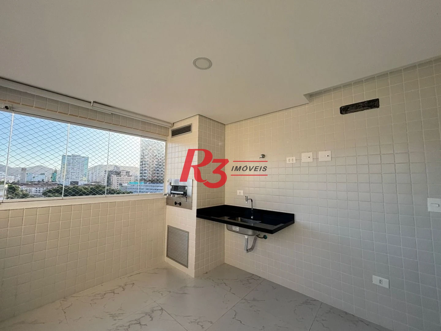 Apartamento com 3 dormitórios à venda, 81 m² por R$ 980.000,00 - Boqueirão - Santos/SP