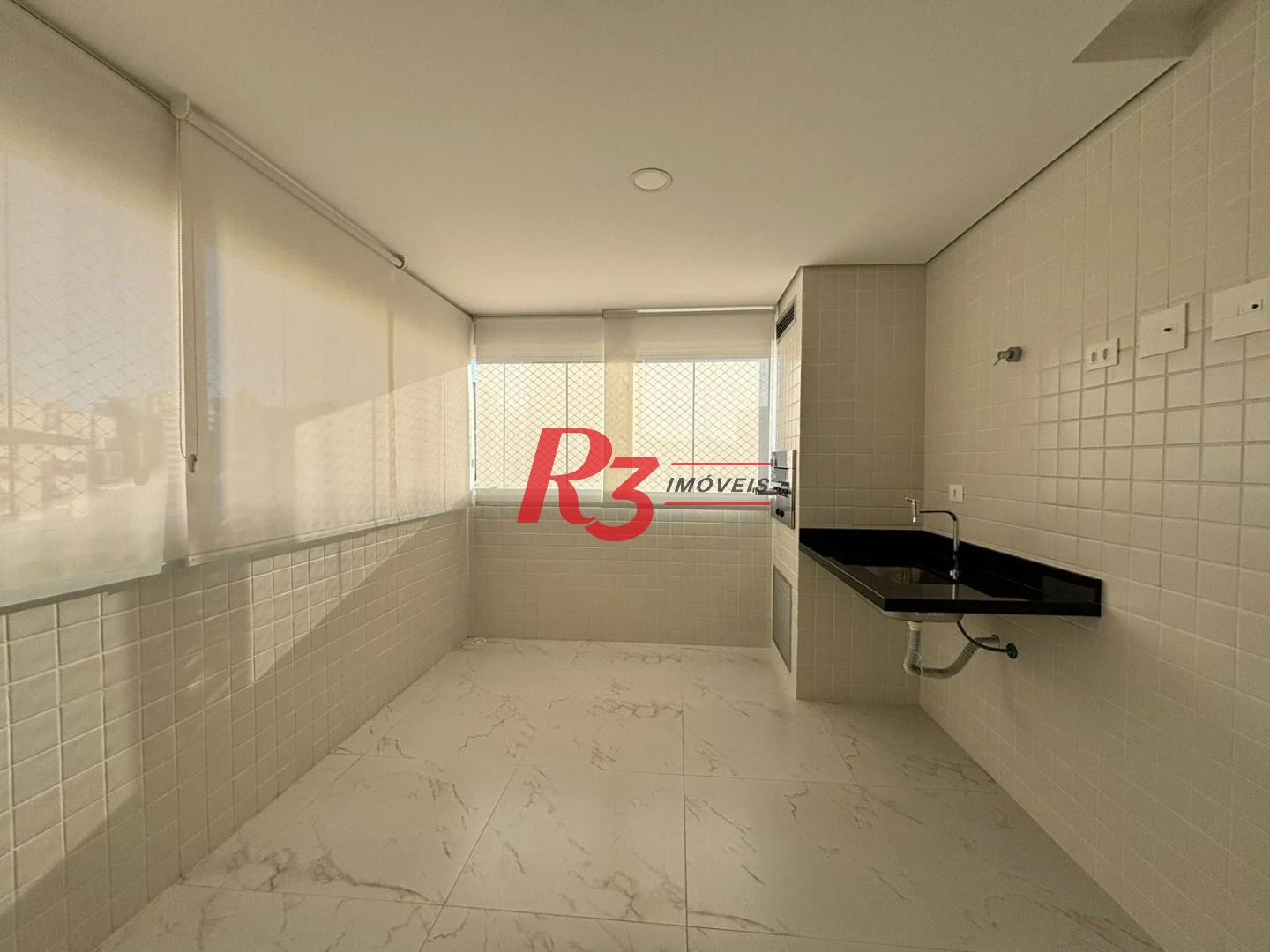 Apartamento com 3 dormitórios à venda, 81 m² por R$ 980.000,00 - Boqueirão - Santos/SP
