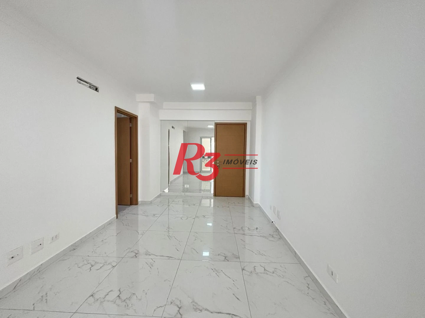 Apartamento com 3 dormitórios à venda, 81 m² por R$ 980.000,00 - Boqueirão - Santos/SP