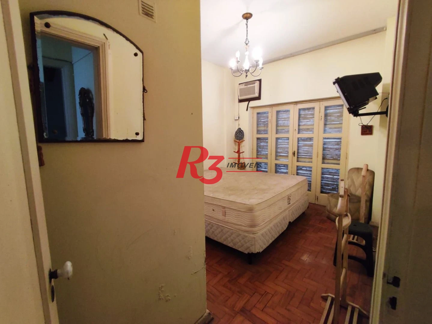 Apartamento com 3 dormitórios para alugar, 173 m² por R$ 4.700,00/mês - Gonzaga - Santos/SP