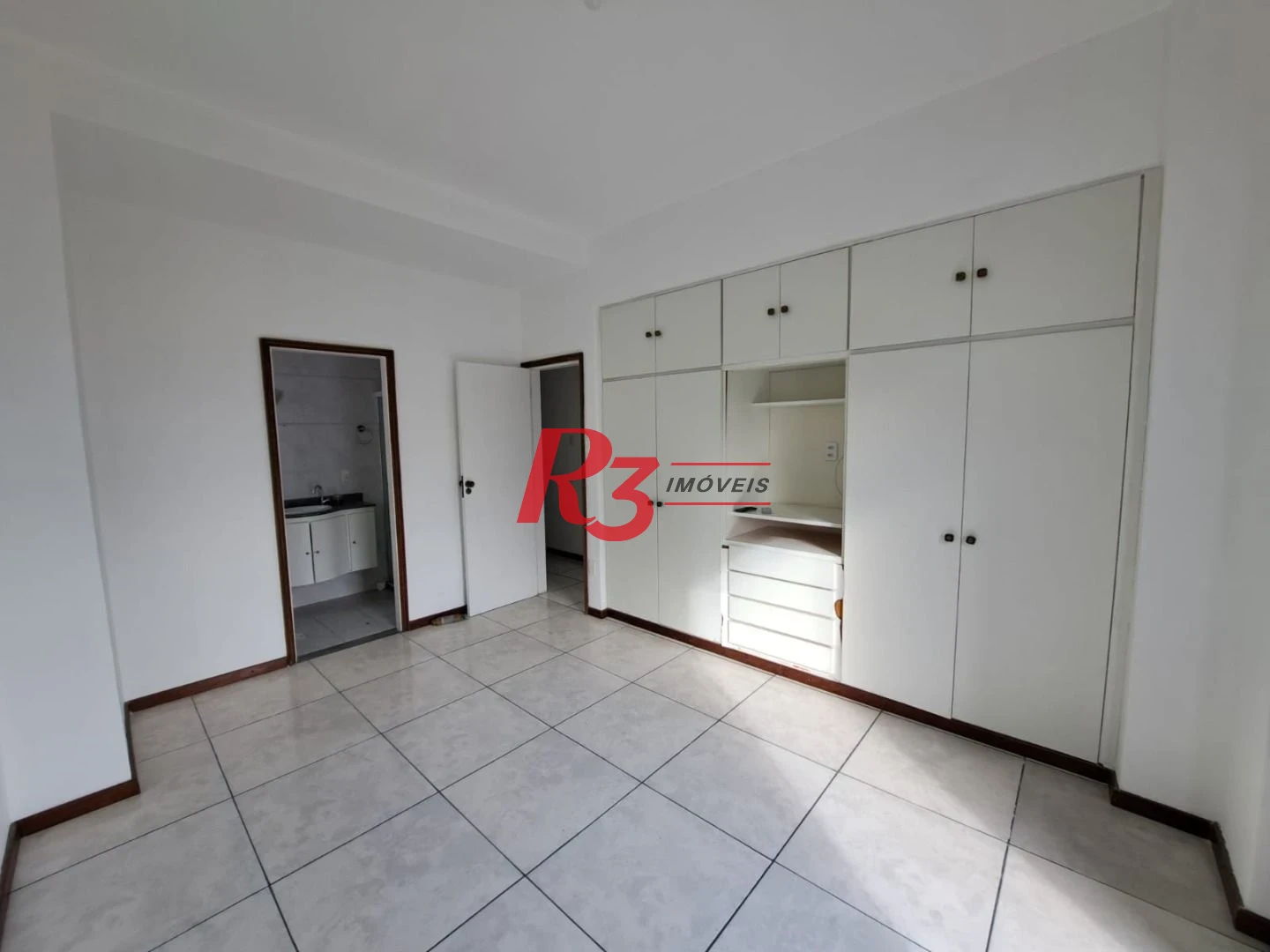 Apartamento com 3 dormitórios à venda, 174 m² por R$ 1.100.000,00 - Gonzaga - Santos/SP