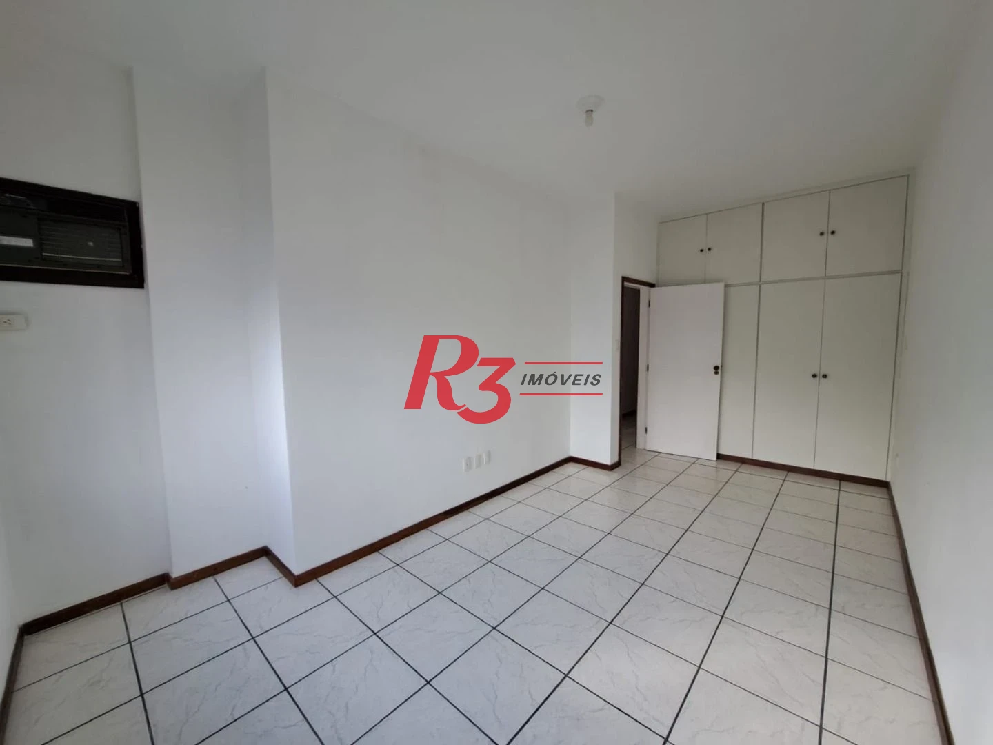 Apartamento com 3 dormitórios à venda, 174 m² por R$ 1.100.000,00 - Gonzaga - Santos/SP