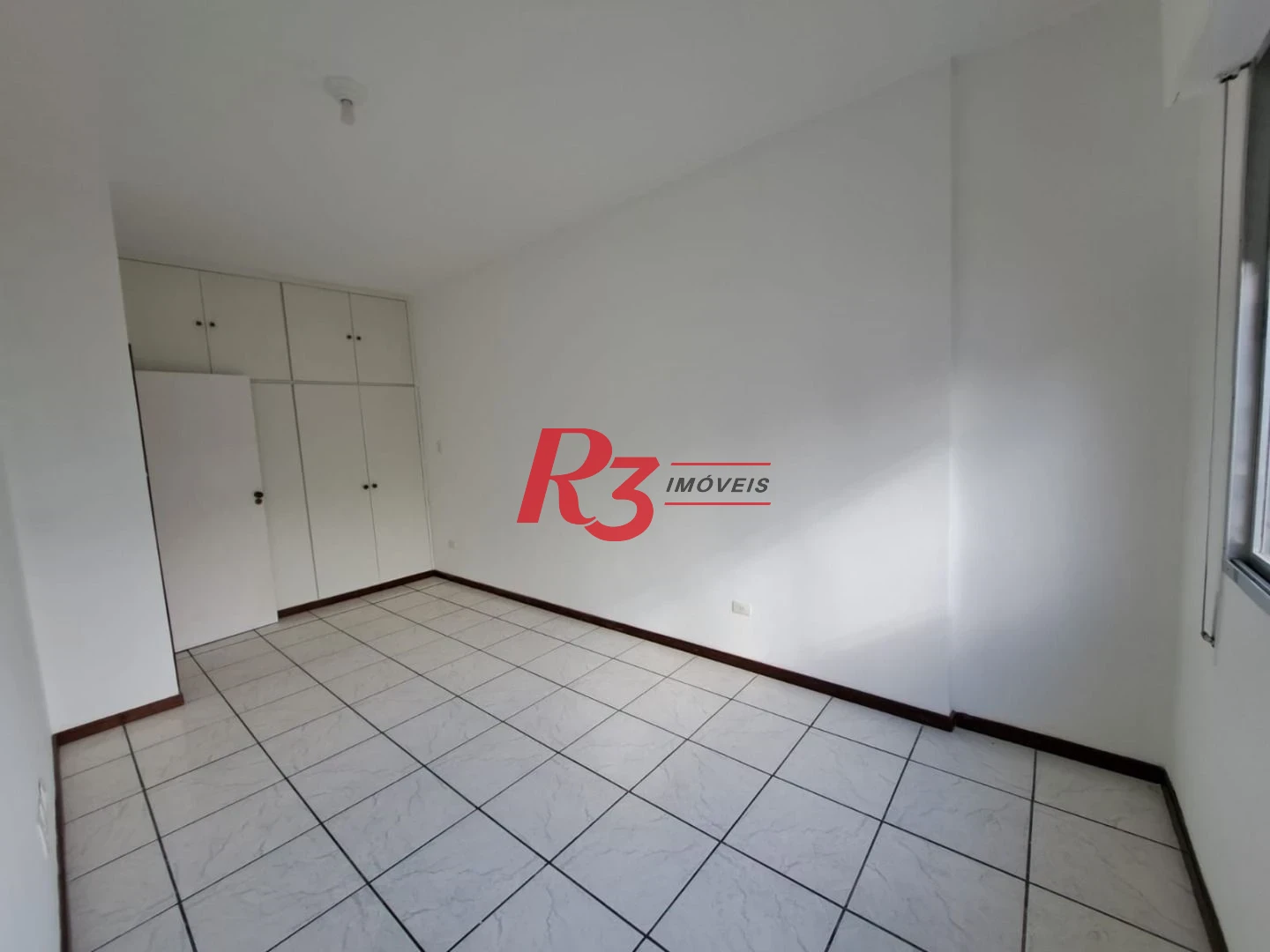 Apartamento com 3 dormitórios à venda, 174 m² por R$ 1.100.000,00 - Gonzaga - Santos/SP