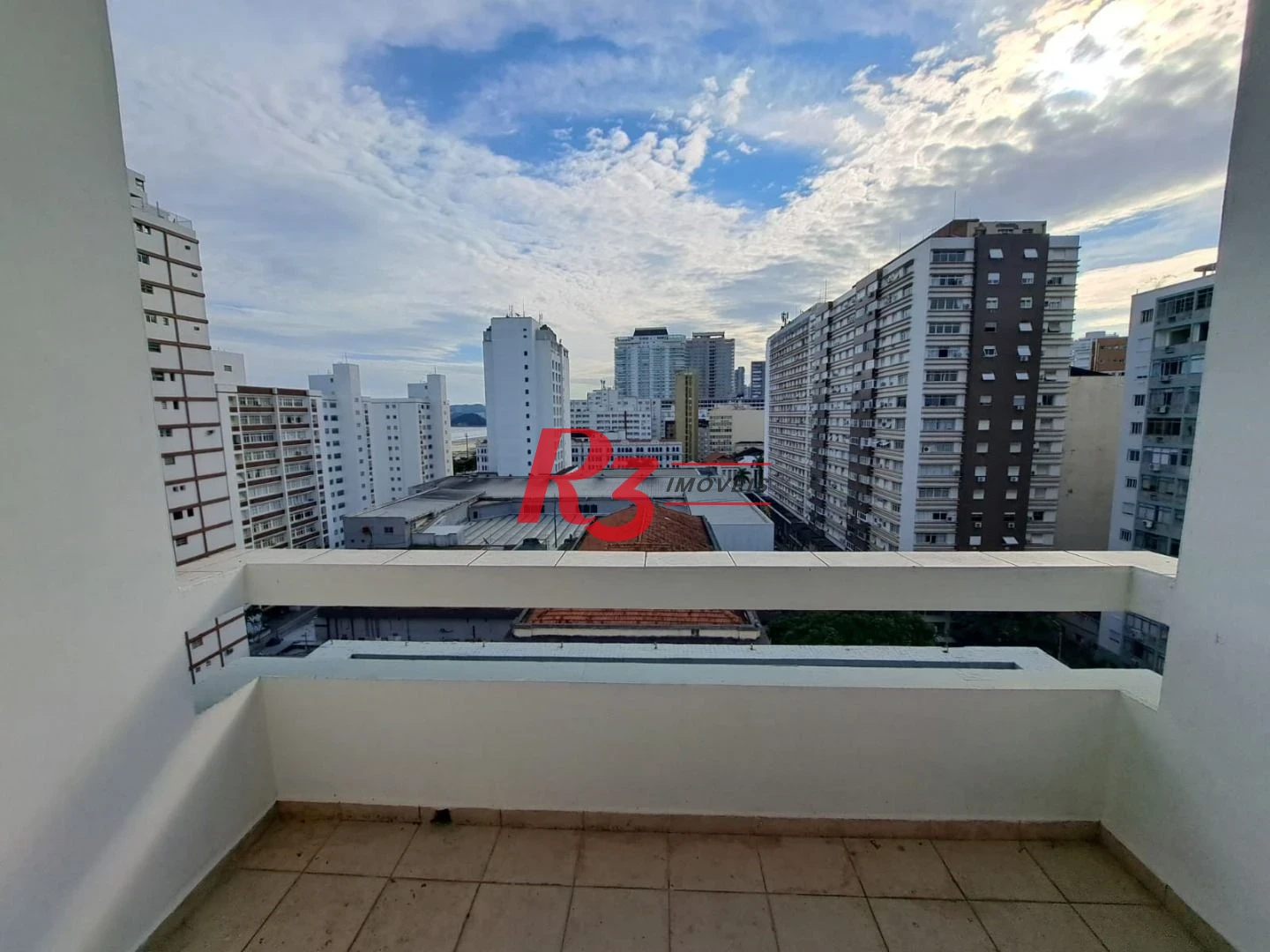Apartamento com 3 dormitórios à venda, 174 m² por R$ 1.100.000,00 - Gonzaga - Santos/SP