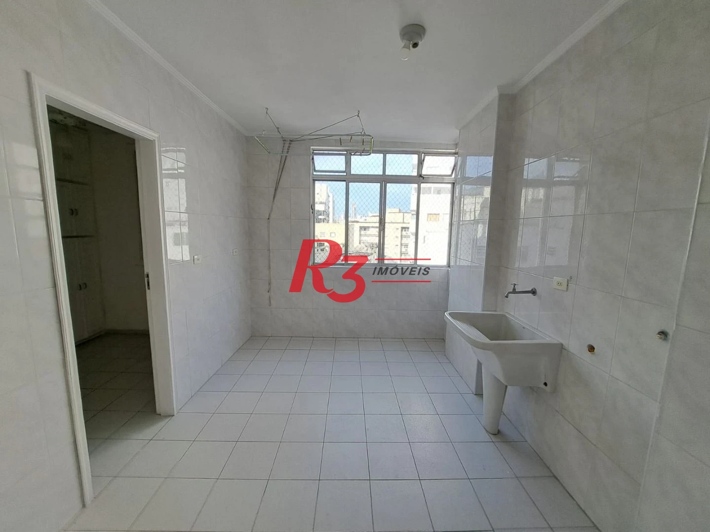 Apartamento com 3 dormitórios à venda, 174 m² por R$ 1.100.000,00 - Gonzaga - Santos/SP