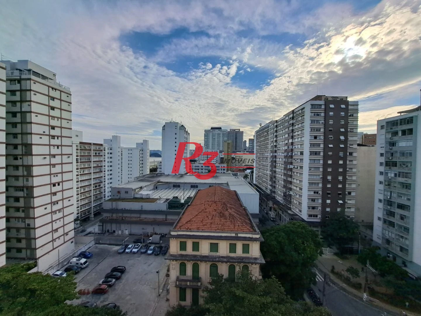 Apartamento com 3 dormitórios à venda, 174 m² por R$ 1.100.000,00 - Gonzaga - Santos/SP