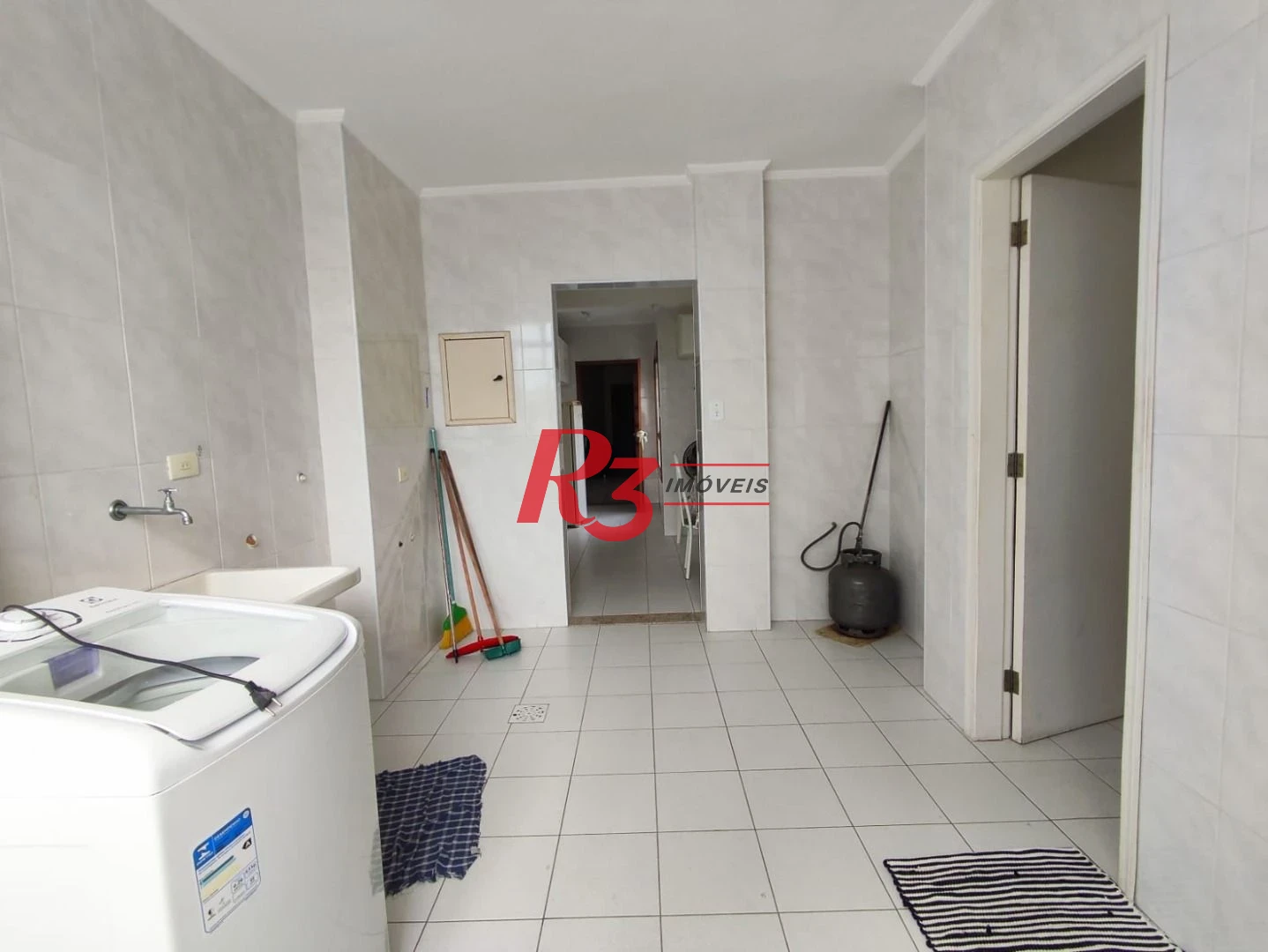 Apartamento com 3 dormitórios à venda, 174 m² por R$ 1.160.000,00 - Gonzaga - Santos/SP