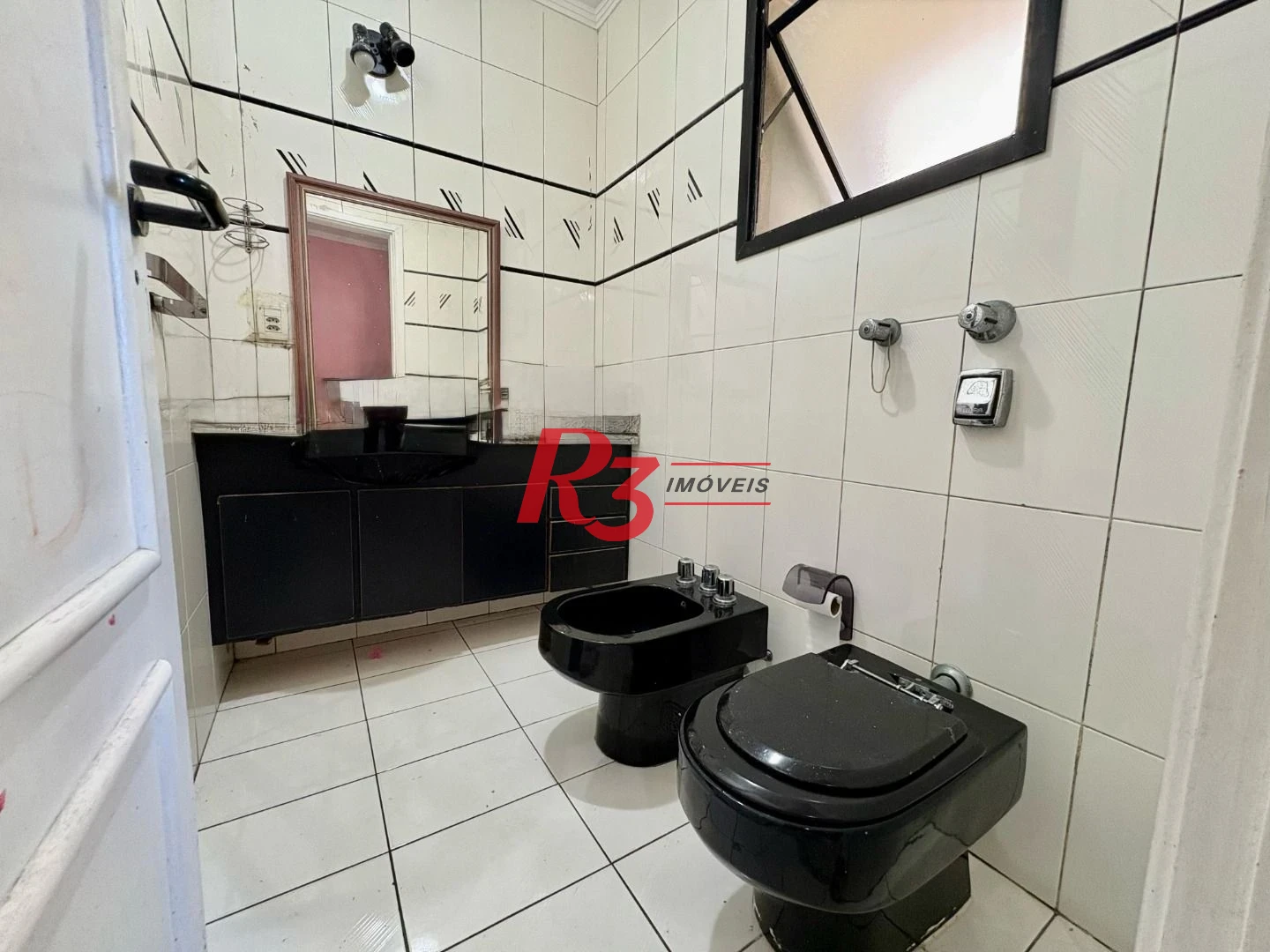 Apartamento com 4 dormitórios à venda, 251 m² por R$ 2.600.000,00 - Pompéia - Santos/SP