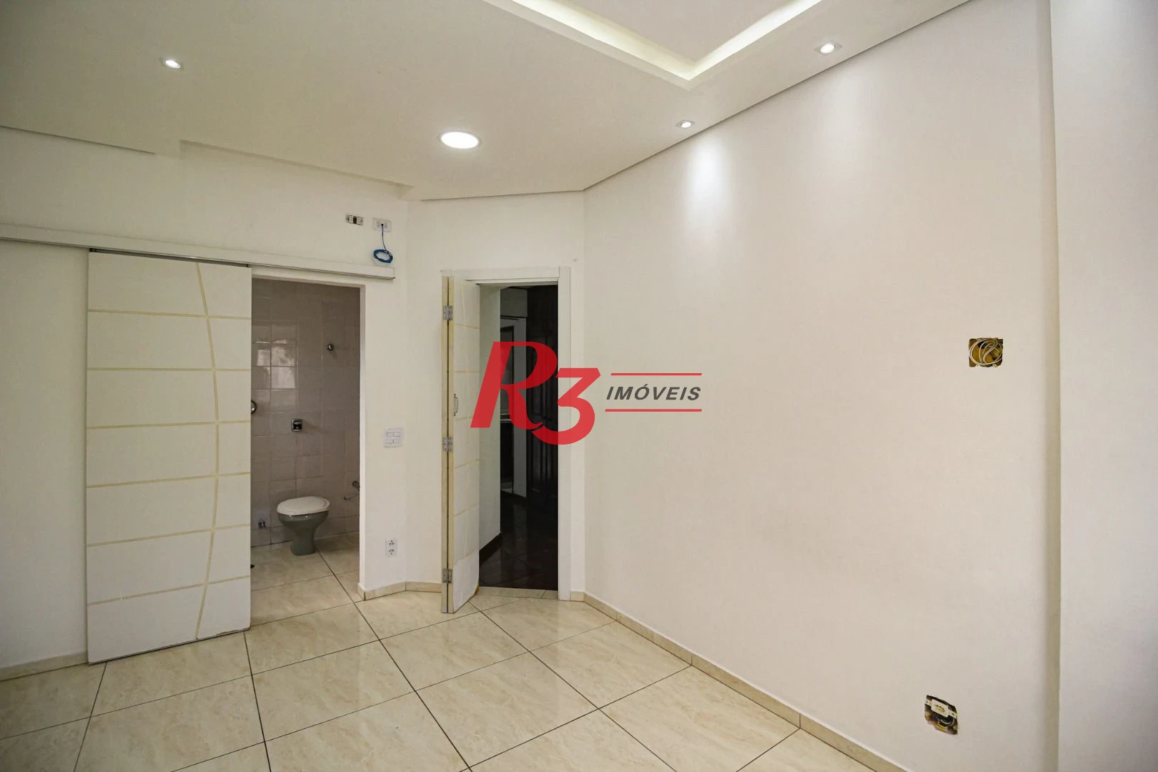 Apartamento com 3 dormitórios à venda, 135 m² por R$ 820.000,00 - Marapé - Santos/SP